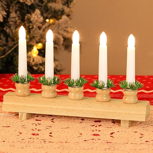 Lewondr Candelabro sueco de Navidad, velas eléctricas con 5 velas cónicas sin llama, luz de puente de vela de madera con alimentación USB, luces