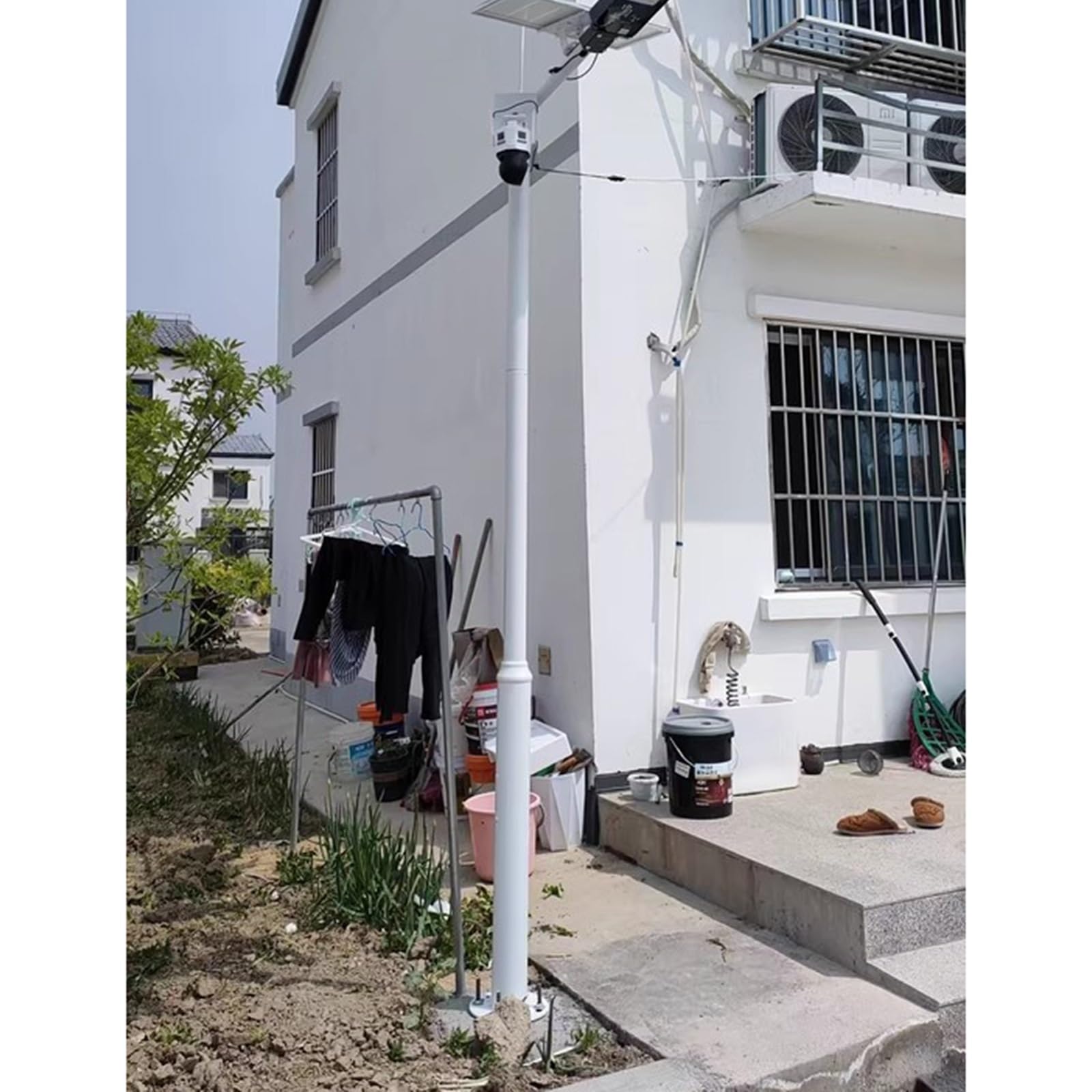 Palo per Telecamera di Sicurezza Palo per telecamera di sicurezza domestica per esterni, Pali universali per telecamere con montaggio a terra con parafulmine e 4 bracci di montaggio(300cm (118in))
