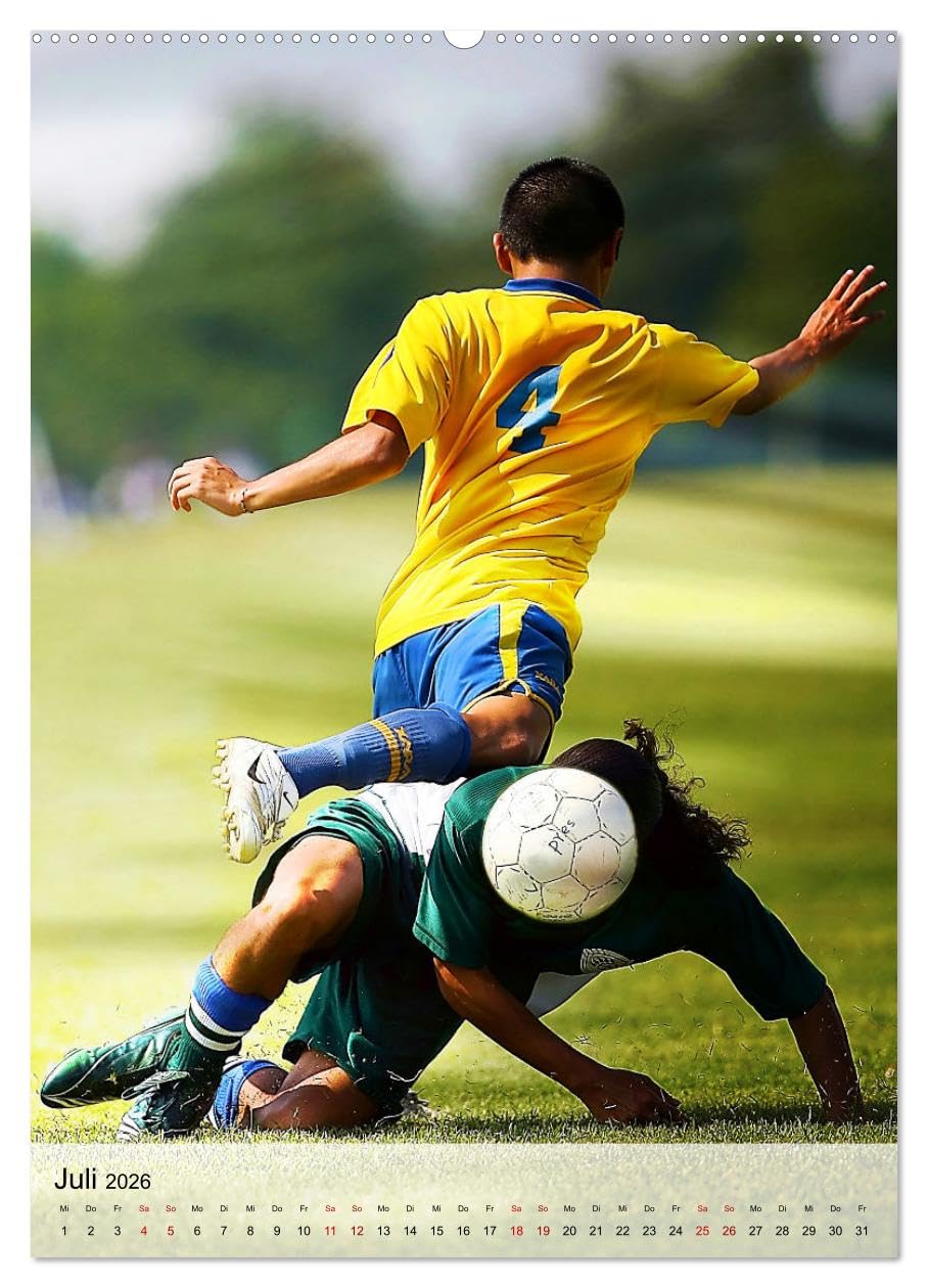 Fußballfieber extrem (hochwertiger Premium Wandkalender 2026 DIN A2 hoch), Kunstdruck in Hochglanz: Actiongeladene Spielszenen vom grünen Rasen (CALVENDO Sport)