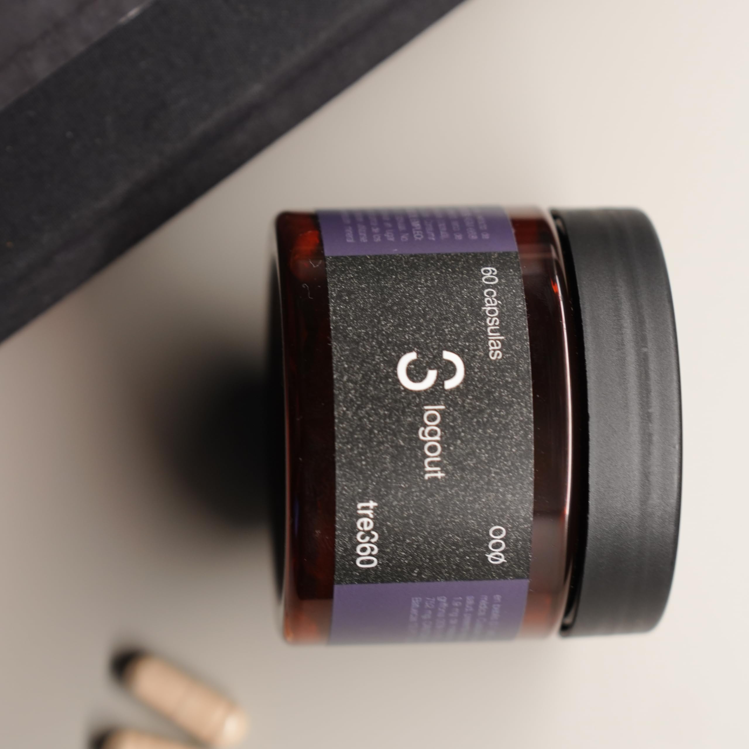 Tres60 - Logout Sueño y Descanso – 60 Cápsulas - Melatonina 1,9 mg, Ashwagandha KSM-66®, Griffonia 5-HTP y Magnesio - Complemento para Dormir Mejor y Favorecer el Descanso Nocturno