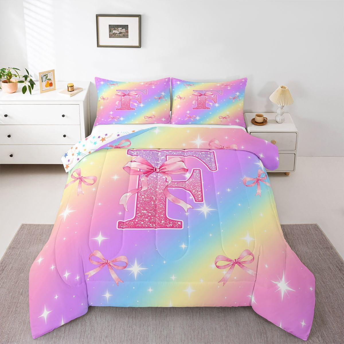 Homewish Juego de edredón con monograma inicial tamaño King, decoración de habitación, juego de ropa de cama con lazo rosa, arcoíris pastel, purpurina y coqueta, juego de edredón personalizado con