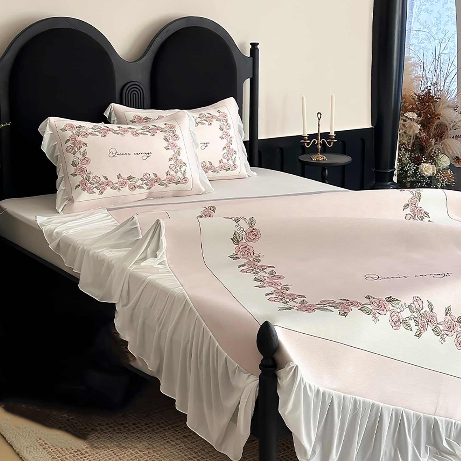 Parure de lit 3 pièces avec jupe à volants et tapis floral pour lit double