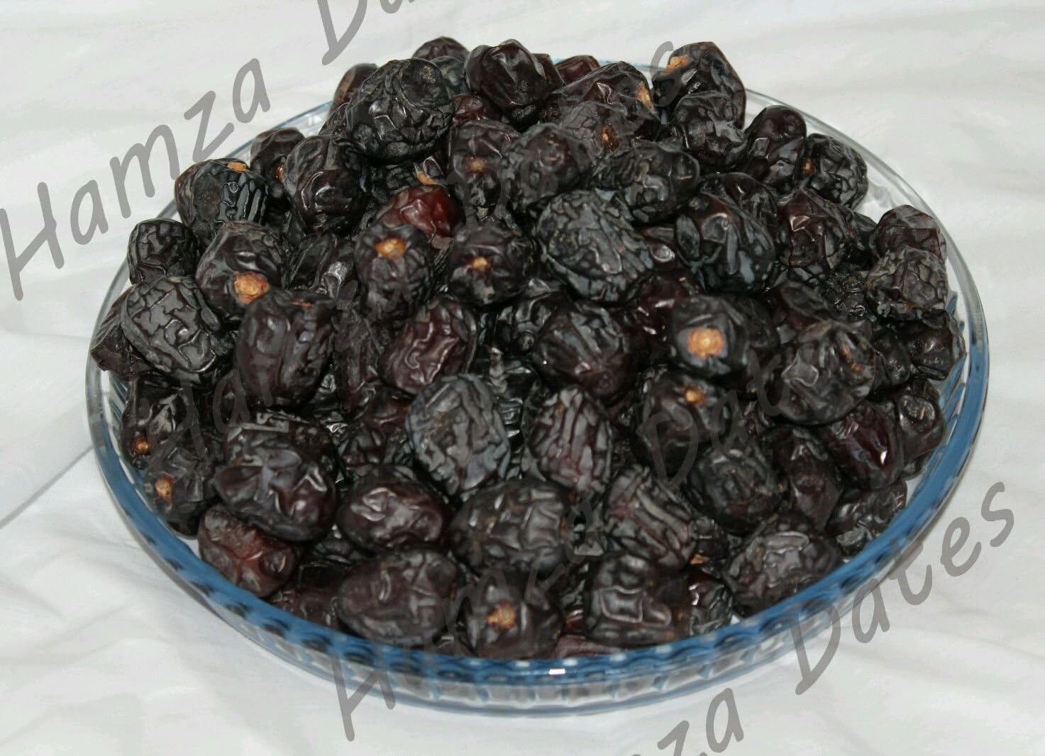 Freshly Arrived 1 KG Quality Juice Ajwa al Madinah Dates Gift Box Kajoor khajoor khejoor from Madina 1KG