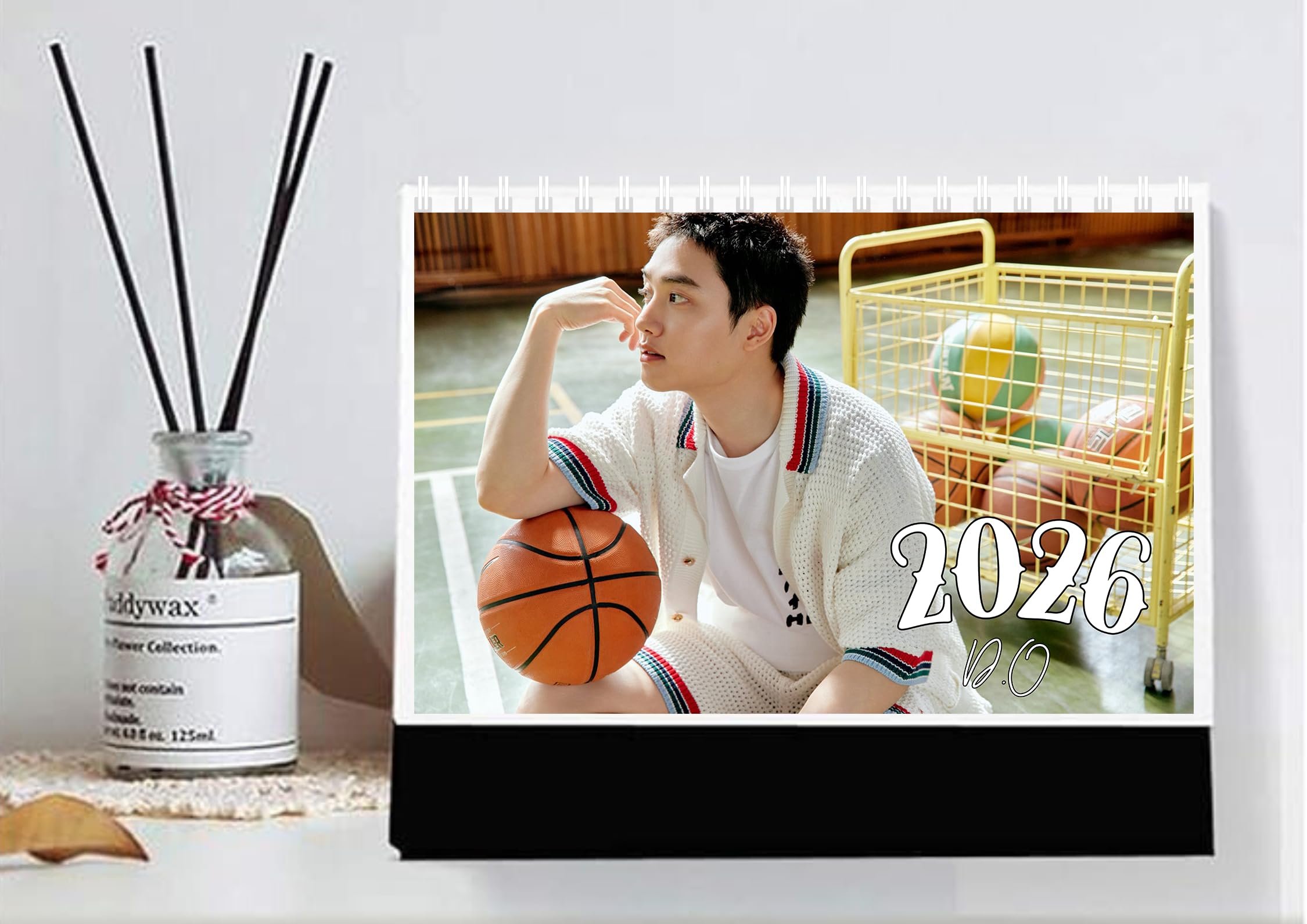 Amazon.co.jp: ディオ 日本仕様 2026年 卓上カレンダー A5サイズ