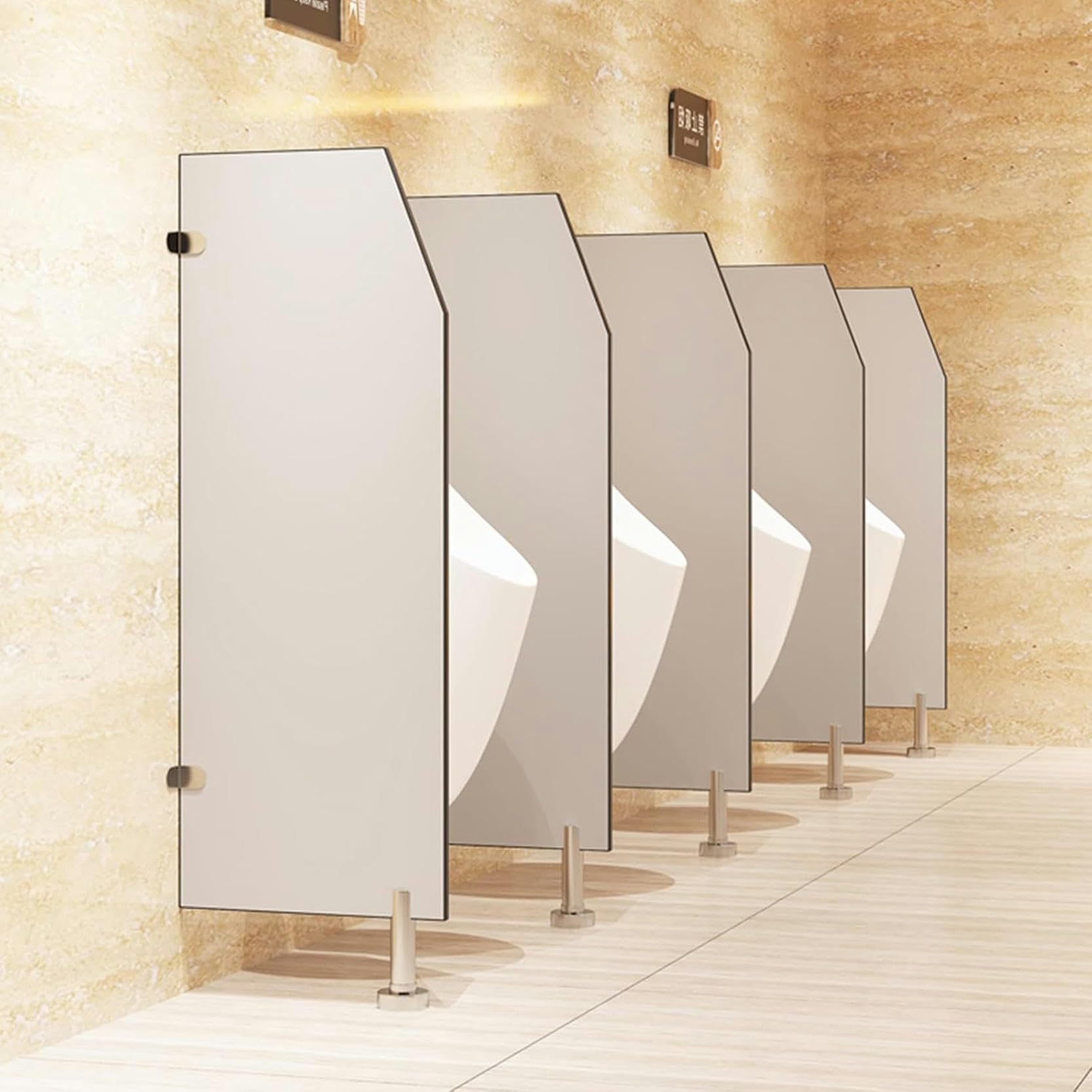Séparateur mural pour toilettes publiques : fini le manque d'intimité
