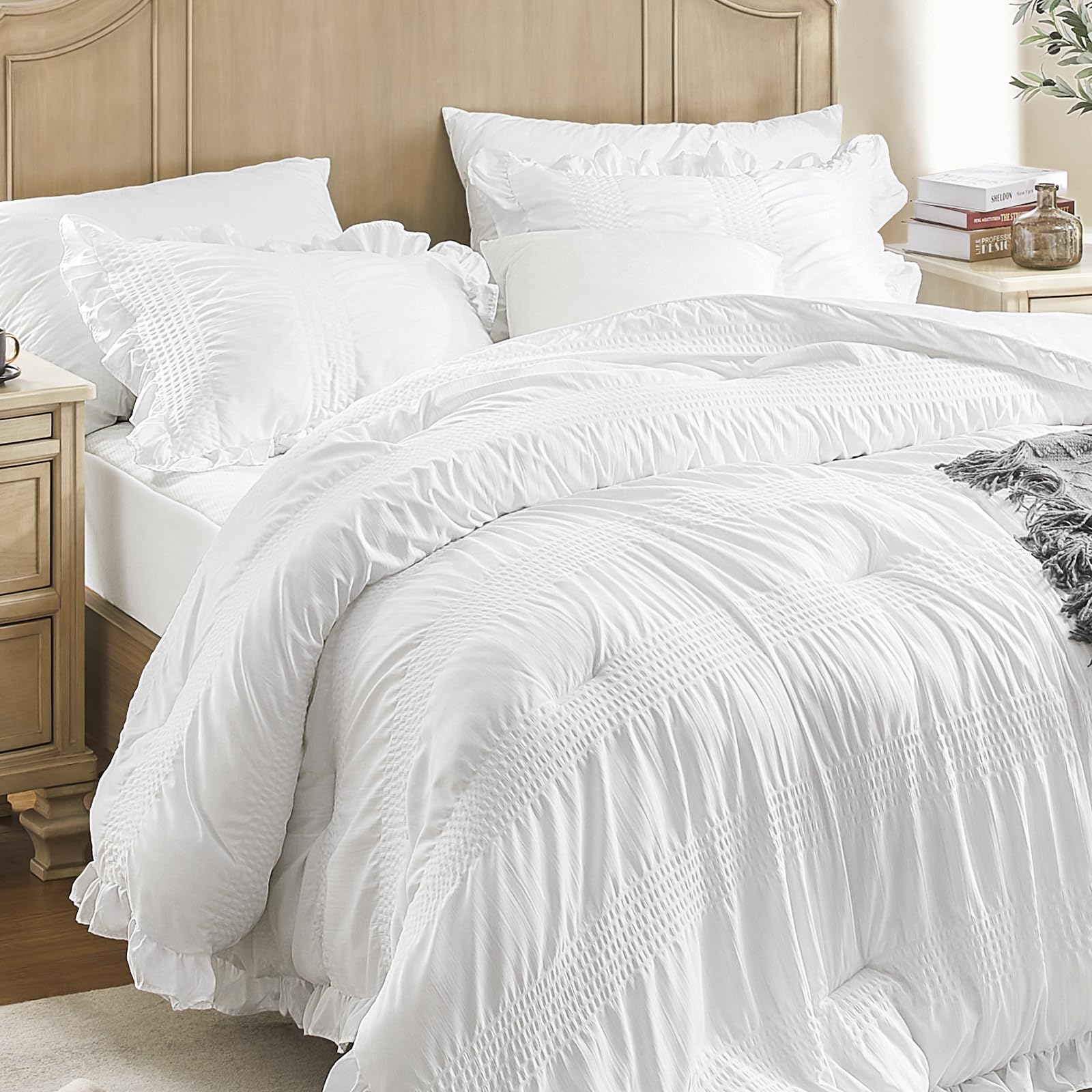 QUIETSEA Twin Comforter Set Seersucker 5 Pieces Luxury Ruffle Bed in a Bag Twin Size for All Season White Bedding Set with Comforter, Pillowcase, Flat