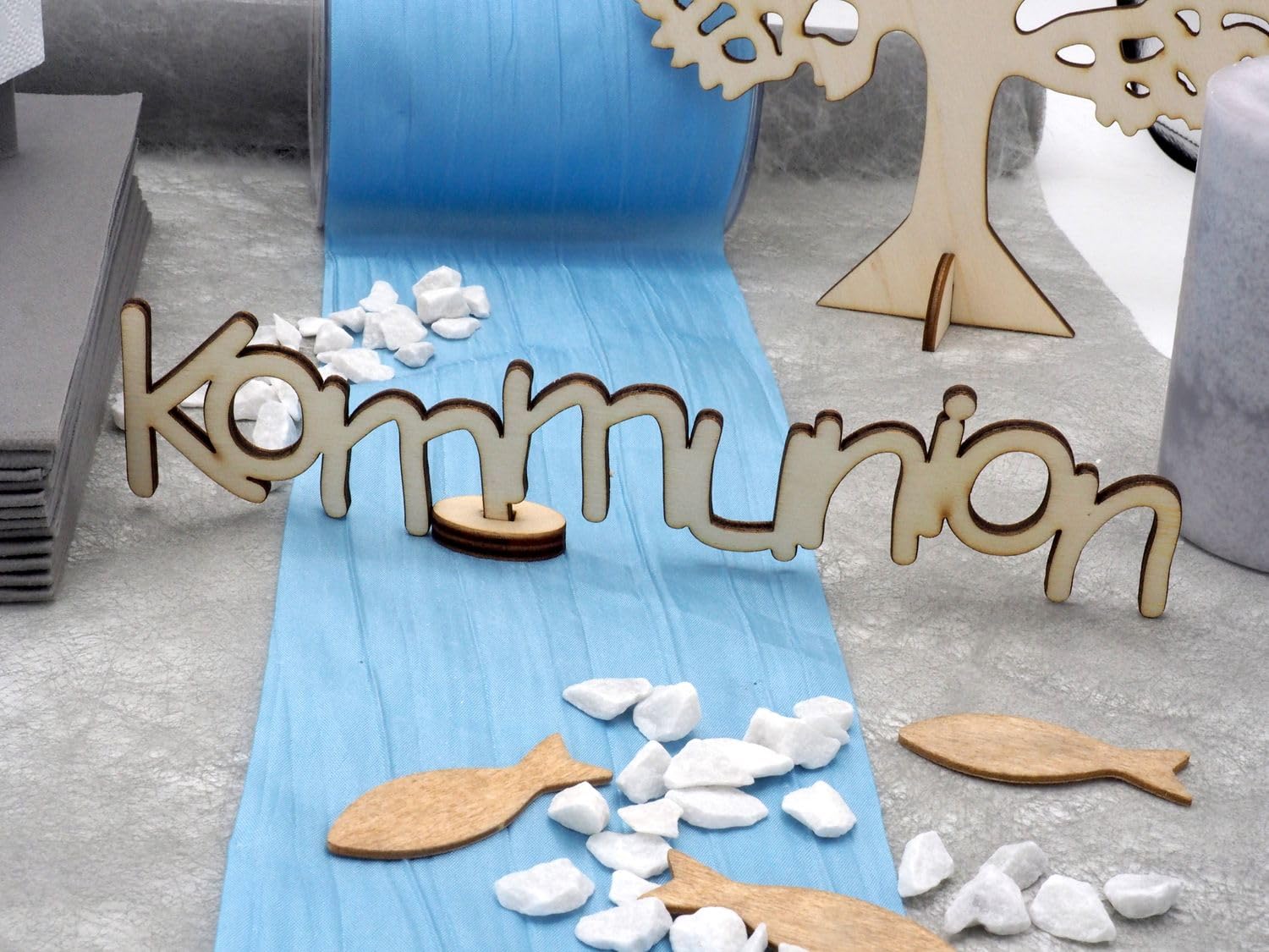 ZauberDeko Tischdeko Kommunion Konfirmation Blau Hellblau Grau Weiß Baum Set 20 Personen, Modell:Kommunion