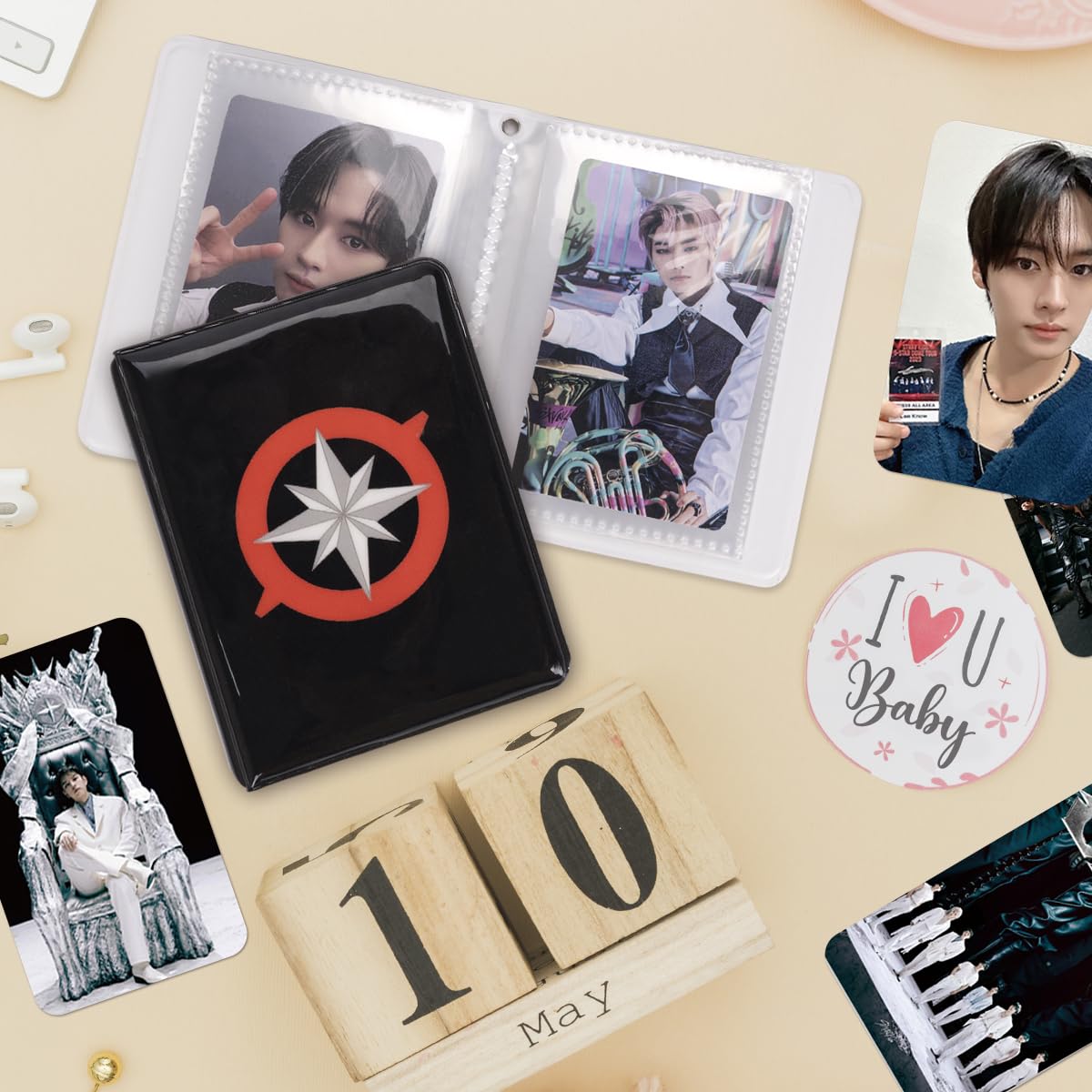 Stray Cadeaux Kit, SKZ Merch Pour Stay Avec 1 Photocard Holder, 1 Post It/50 Feuilles, 1 Miroir, 1 Porte Clef, 1support Telephone, 2 Pins, 2 Patch Thermocollant, 55 Photocards, 95 Autocollant