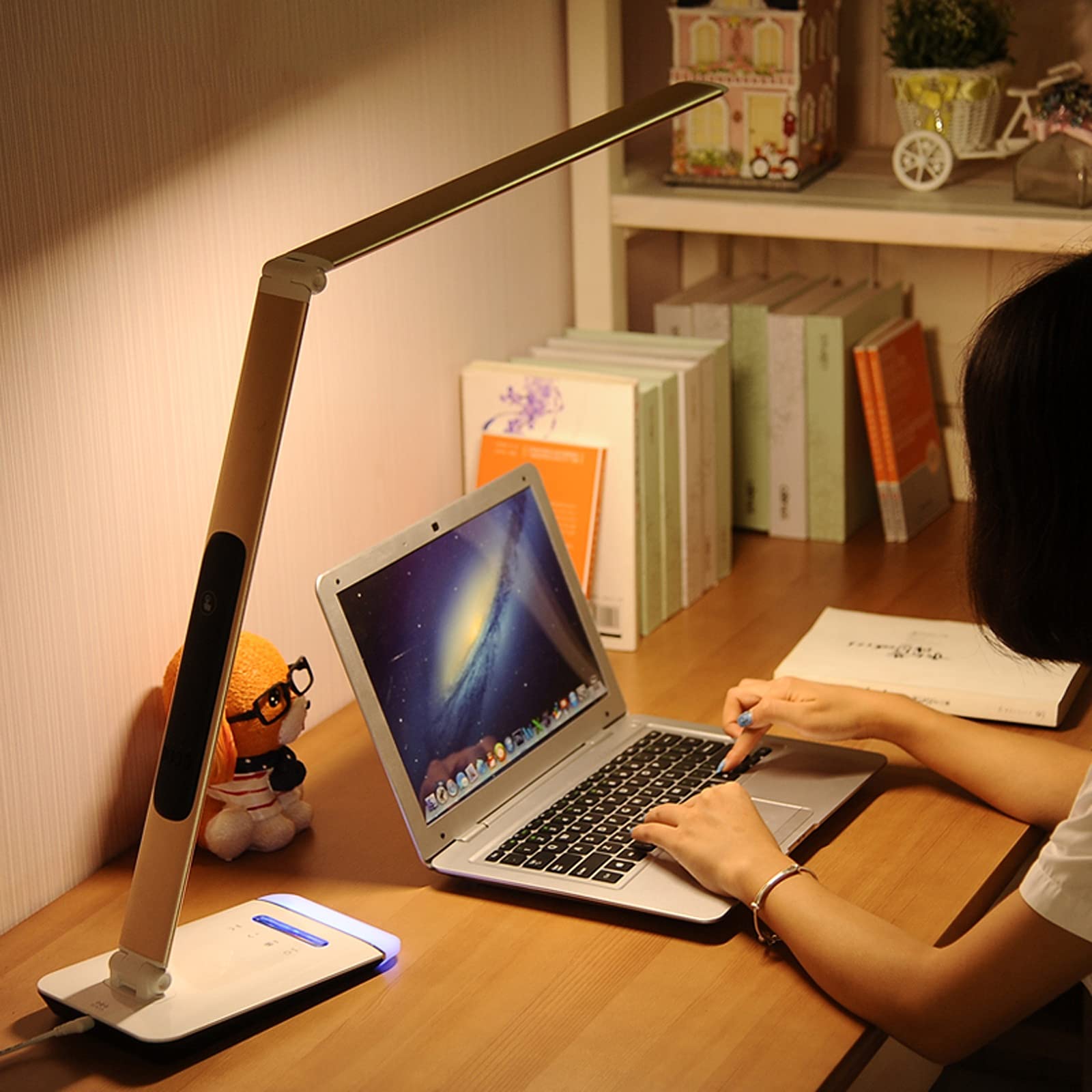 lampe de bureau Lampe de bureau à LED Dimmable Home Office Lampe Touch Contrôle 12W ARM LONG ARM Lampe de table pliable avec écran LCD, 3 modes de couleur et 5 niveaux de luminosité lampe de lecture