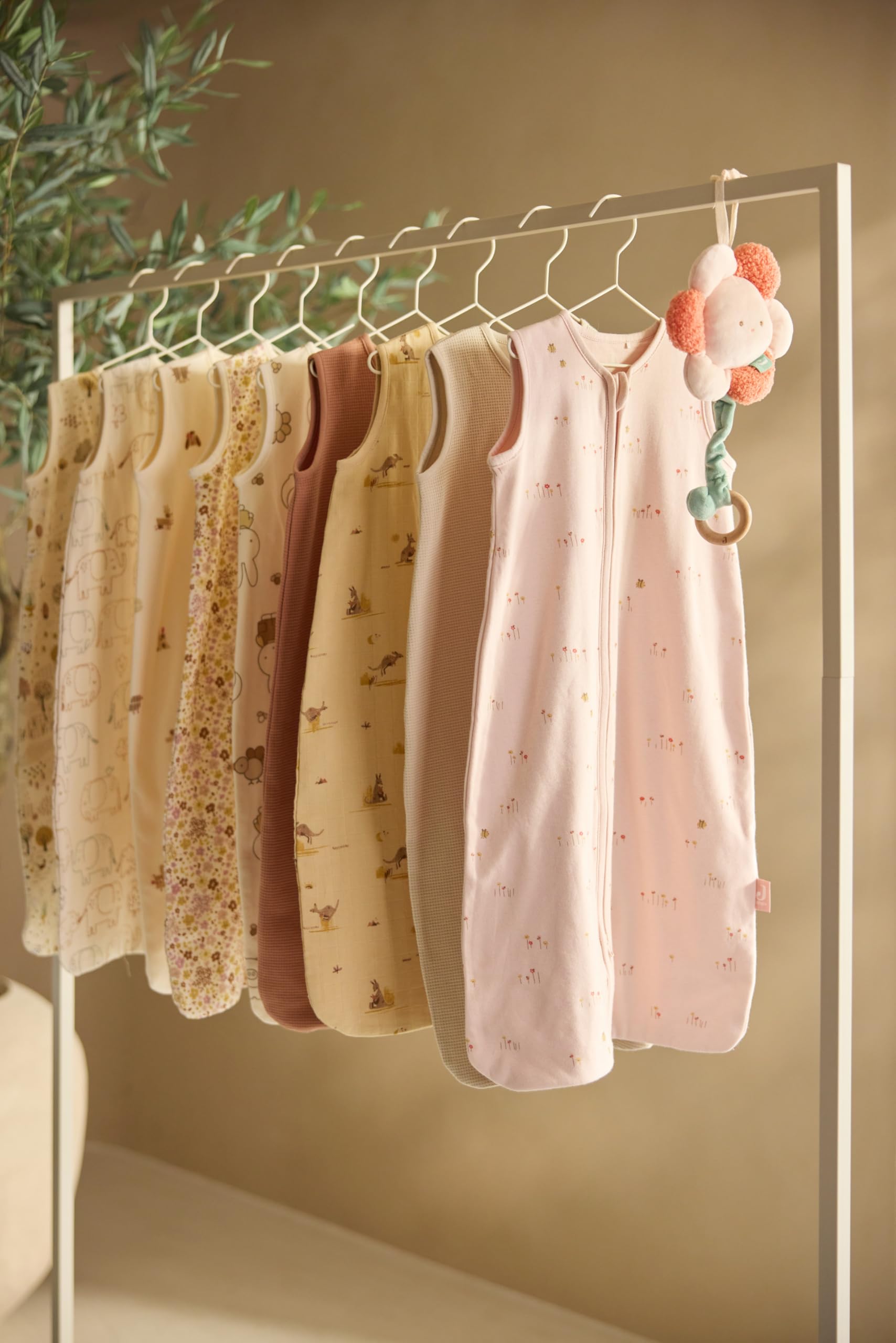 Jollein Jersey Baby Sleeping Bag, 110cm, Little Waffle, Sand, 95% Cotton 5% Elastane, 0.5 TOG, Summer Baby Sleeping Bag - Image 4