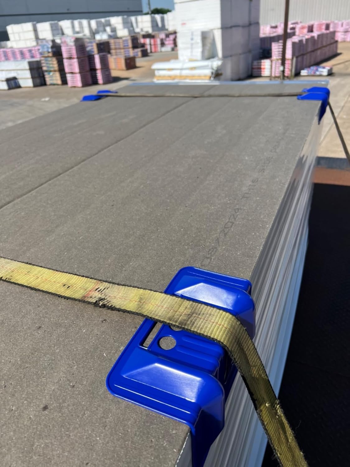 JUCHEN 30Packs Flatbed Edge Protector, Cargo Corner Protector, Protects Cargo Edges from Wear and Tear（Blue）