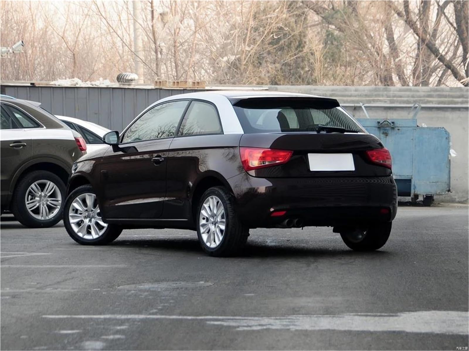 Tylne światło samochodowe Dla Audi A1 2010-2014 Produkty Samochodowe Tylne Światła Obrysowe Boczne HIOPILKIKG(B)