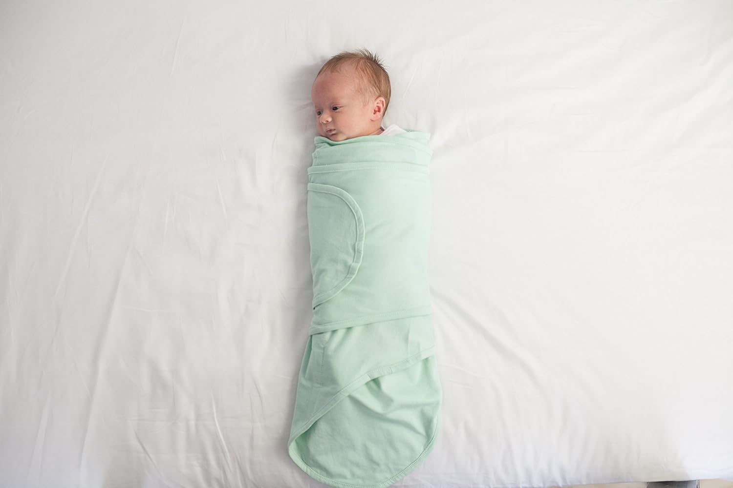 Miracle Blanket Swaddle Wrap – Help Your Newborn Sleep Longer – Soft & Secure Sleep Sack for Infants – Easy-to-Use Swaddling Blanket for a Calm Baby (Blue)