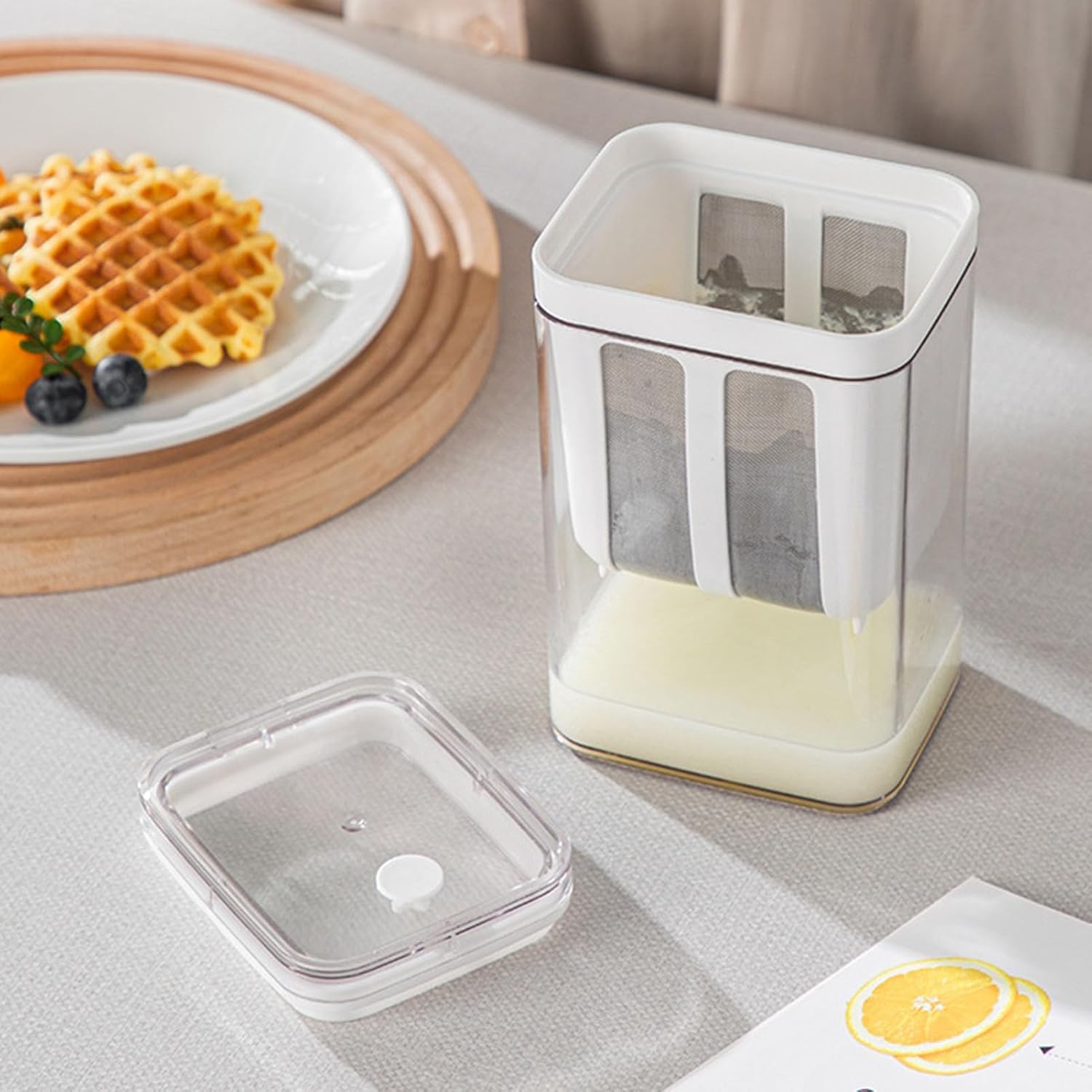 Greek Yogurt Strainer, 1100ml Multi Yoghurt Maker Strainer with Fine Mesh Bag & Lid for Thick Greek Yogurt, Soybean Milk, Kefir, Berries, Soup, Fruit Juice, Coffee (White)