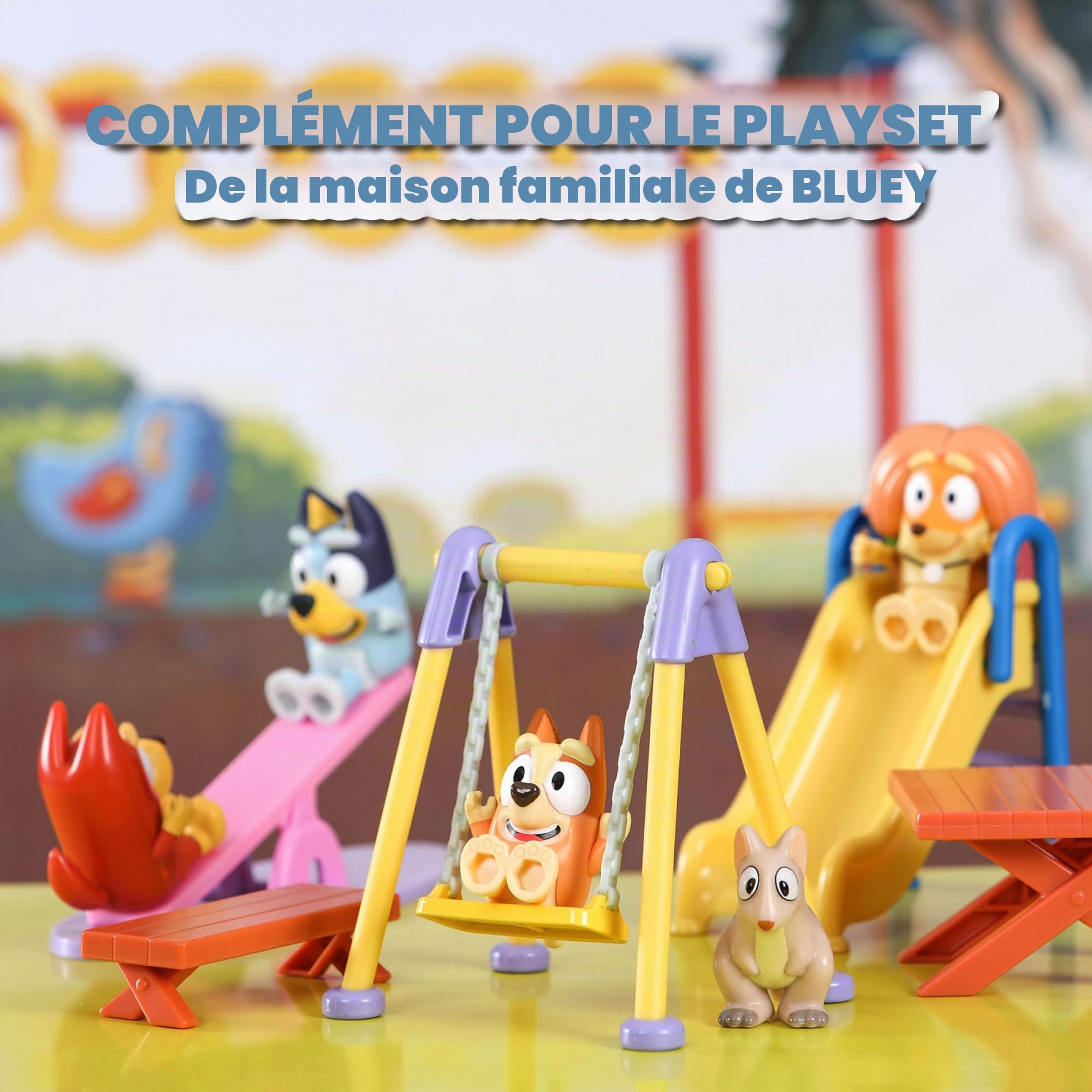 Bluey - Parc, Playset de Jeux avec 5 Personnages de la Série et Accessoires du Parc, Balançoire, Toboggan, balançoire et Table de Pique-Nique, garçons et Filles +3 Ans, Célèbre (BLY51000)