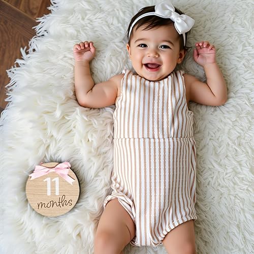 Vista 47 de Kate & Milo Tarjetas de fotos de hitos mensuales de madera en forma de corazón, Tarjetas de anuncio de bebé, Discos de hito de apoyo de foto