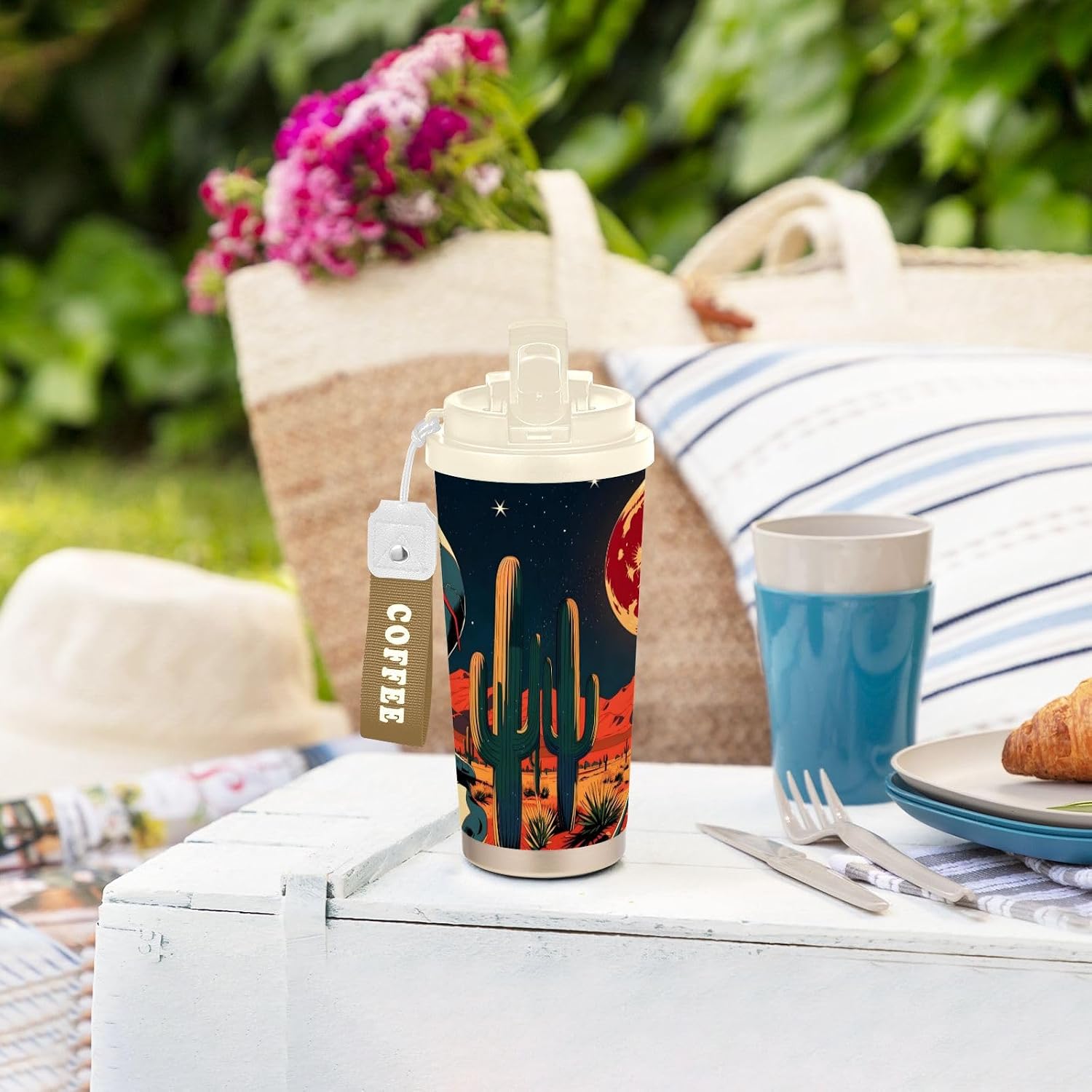 Insulated Coffee Mug Skeleton Desert Landscape with Straw & Flip Lid, 16.9oz Iced Tumbler Cup, Double Wall Vacuum Mug for Travel Office Camping