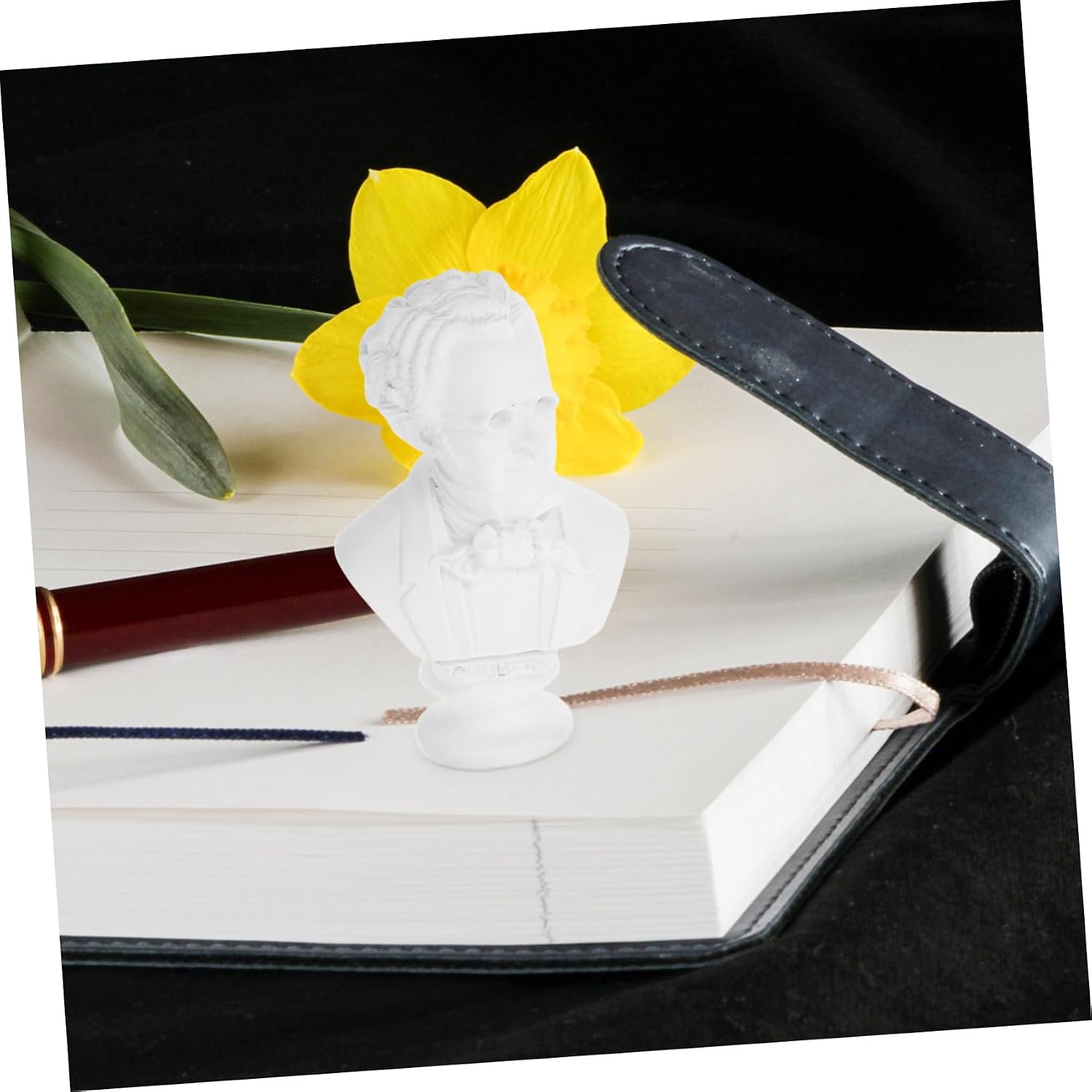 MAGICLULU Mini Resin Classical Bust Statue, European Style Desktop Decor