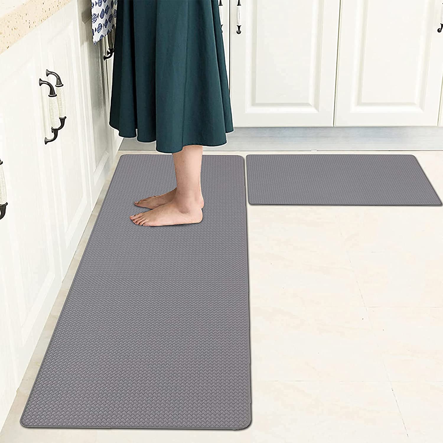 RO Anti Fatigue Kitchen Rug Set 2 Piece Thick Cushioned Kitchen Floor Mats Heavy Duty Comfort Standing Mat Waterproof Non Slip Kitchen Runner Rug (Grey,44 * 75cm+44 * 150cm)