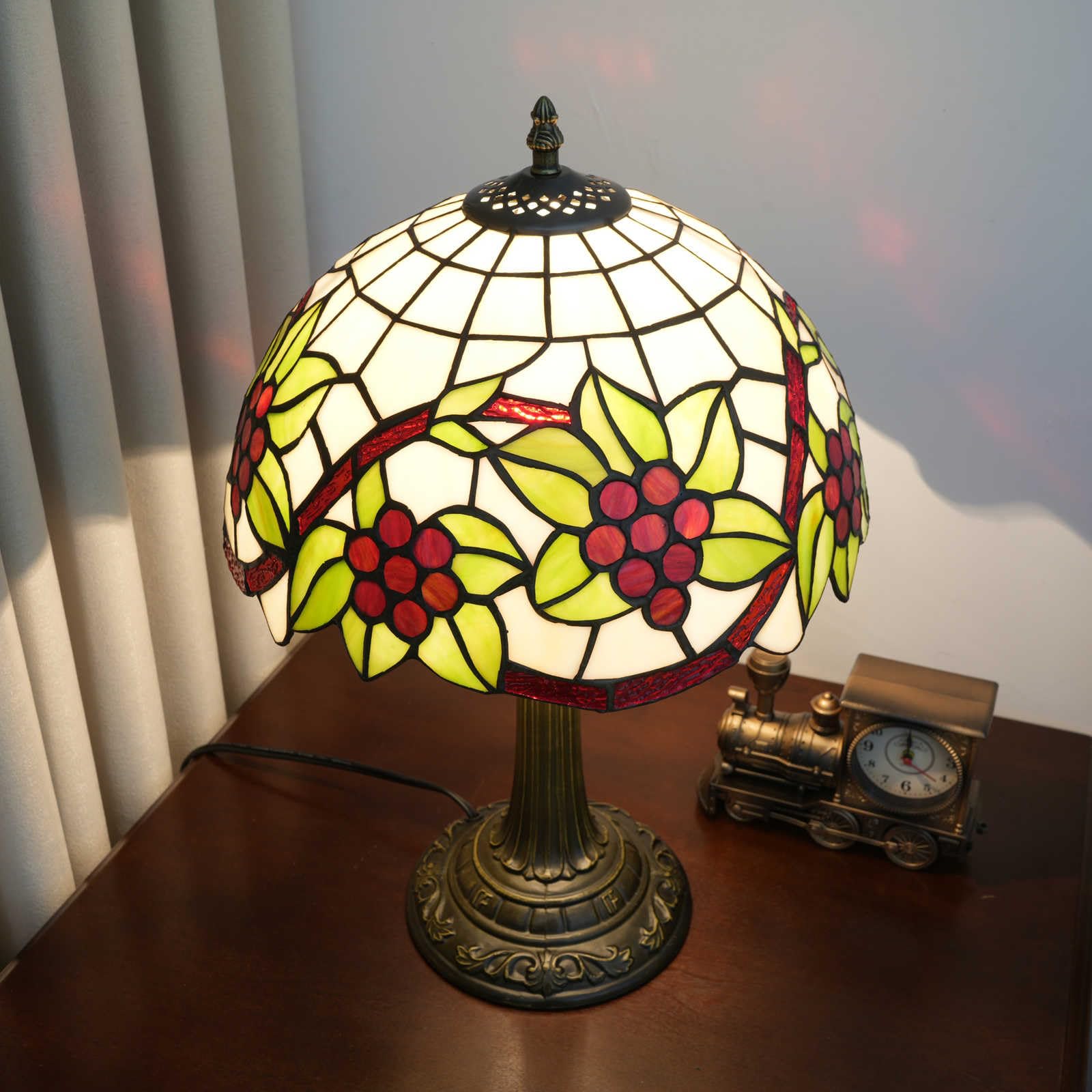 12 Inch Tiffany Lamp Grape Stained Glass Bedroom Table Lamps Village Retro Rustic Farmhouse Style For Living Room End Bedside Nightstand Office Dorm Home Decor Accent Mid Century Reading Desk Light