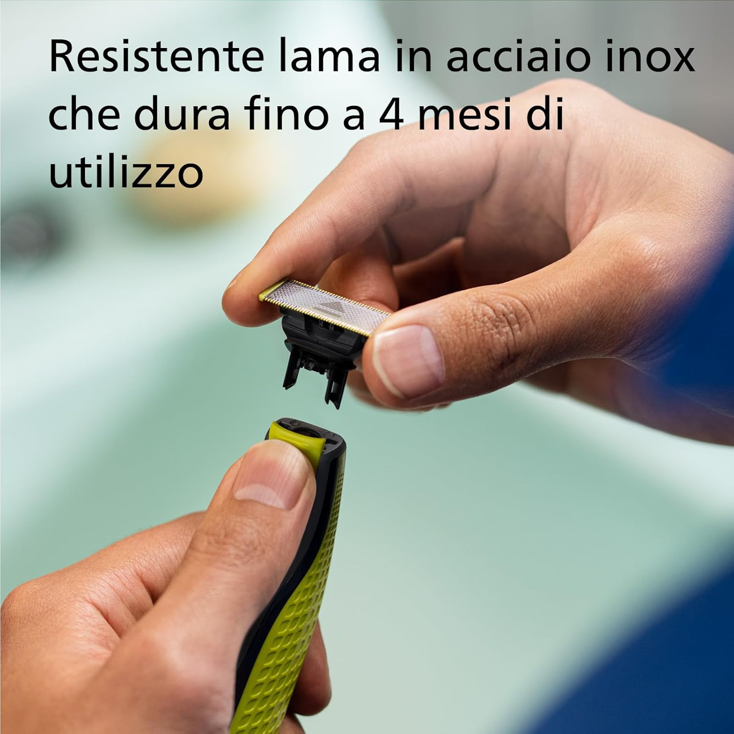 Philips OneBlade Face & Body, Rade, Regola e Rifinisce Qualsiasi Lunghezza di Capelli, Lama Originale, Pettine Regolabile 5 in 1 (modello QP2620/30) - Immagine 5