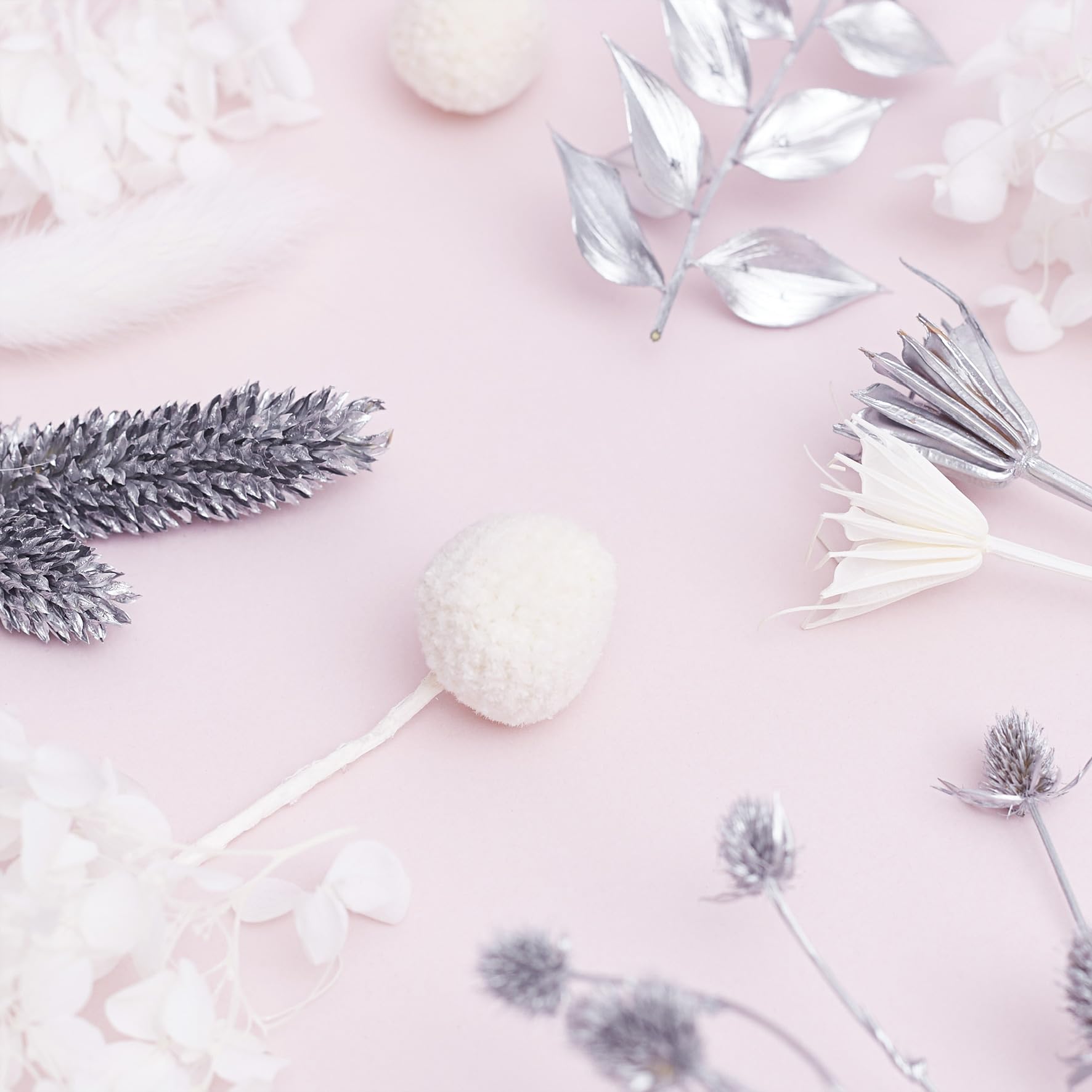 The Baked Studio - Deluxe Dried Flower Set (Silver & White), 18cm x 11cm x 6cm - Image 4