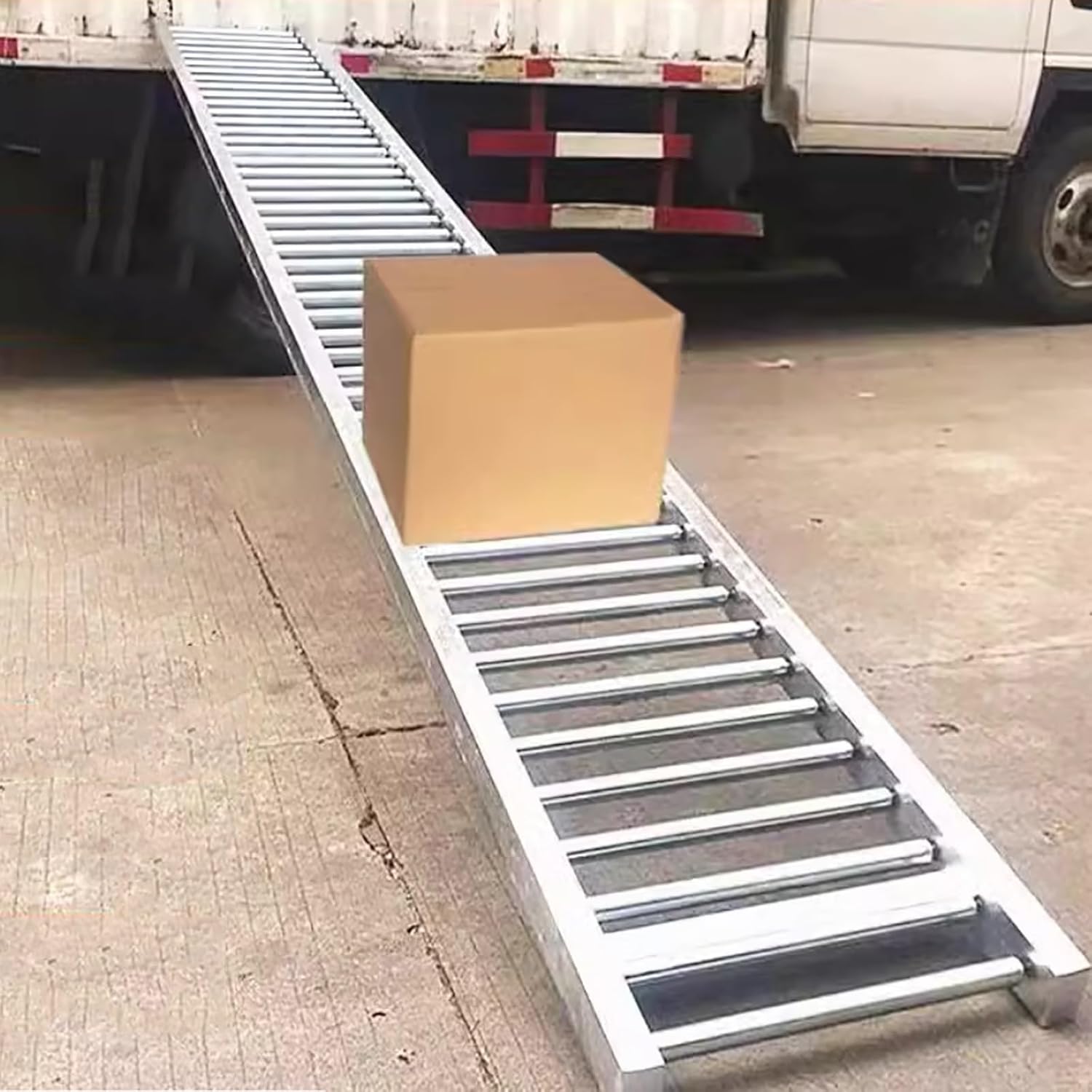 60cm Stainless Steel Gravity Roller Conveyor, 3m Lightweight Non-Powered System, 440lb Capacity, 1in Diameter Rollers for Efficient Material Handling