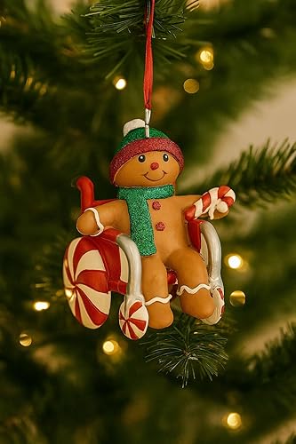 Miniatura 4 de The Bridge Collection Adorno de niño de jengibre de 3.5 pulgadas en silla de ruedas, adornos para árbol de Navidad de hombre de jengibre, incluye