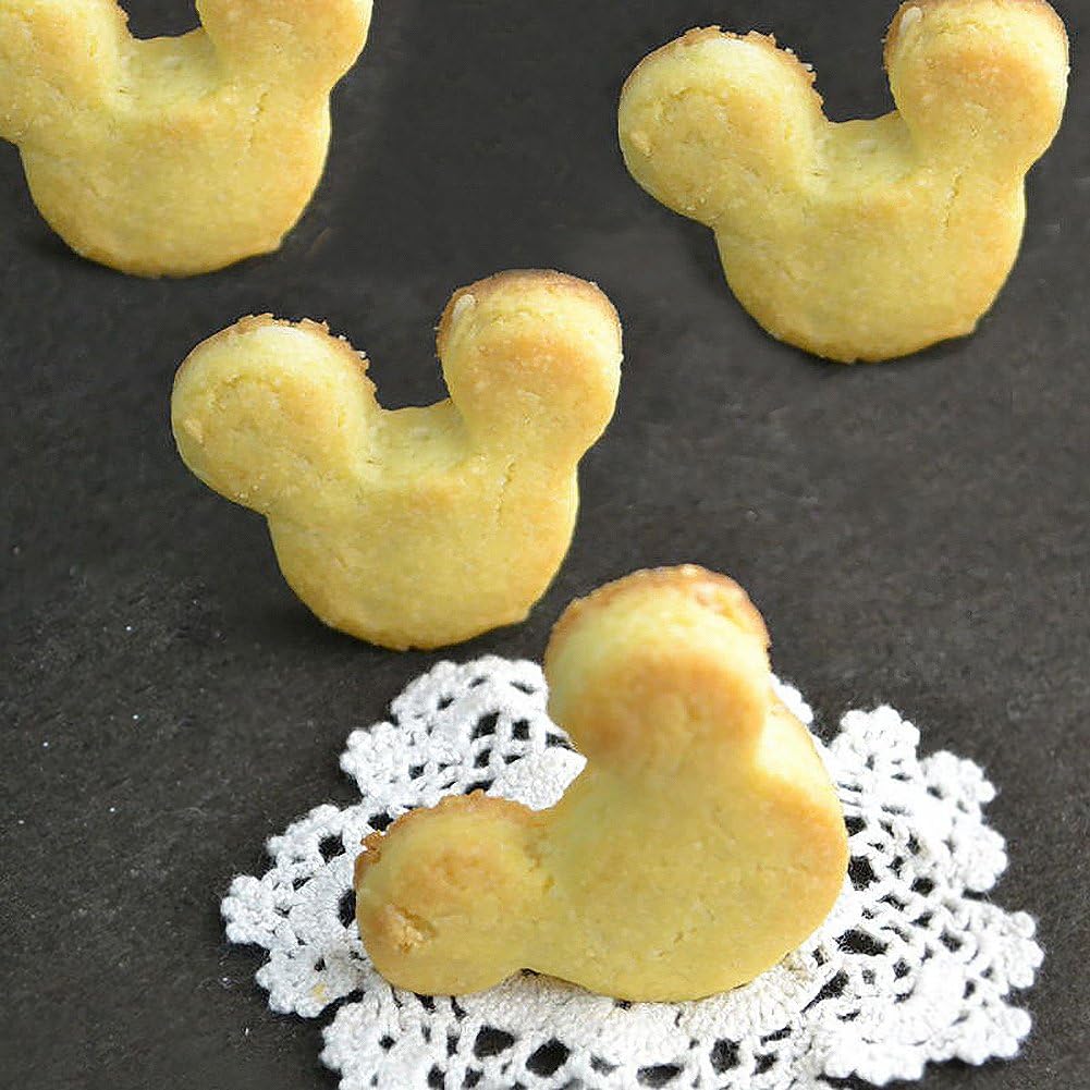 Hibery 2 Pack Mickey Mouse Cookie Cutter, Stainless Steel Sandwich Cutter, Food Grade Mickey Cookie Cutters, Sandwich Cutters for Kids Suitable for Cakes and Cookie