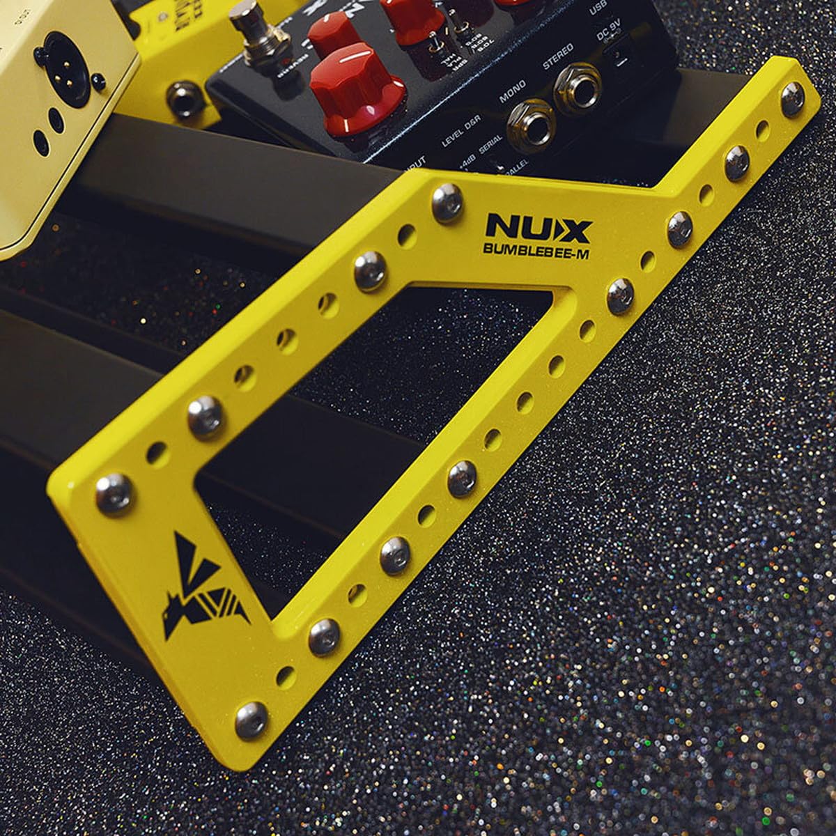 NUX Pedalboard Medium con bolsa de transporte