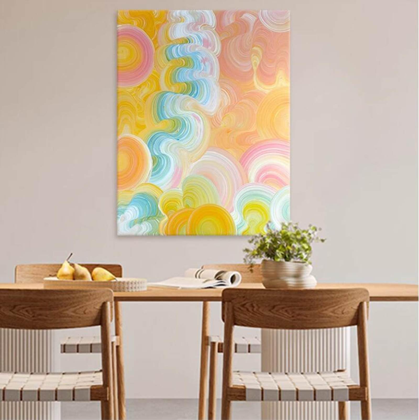 Peinture à l'huile murale grand format pour raviver un salon aux murs blancs