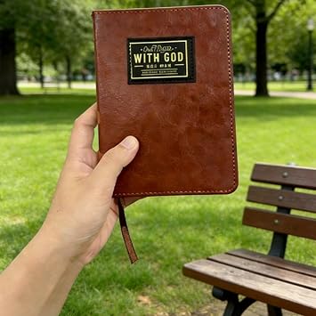 One Minute with God for Men, 365 Days of Daily Prayer Brown Book, Daily Devotional and Prayer Journal, 2026 New Bible Prayer Tracking Diary