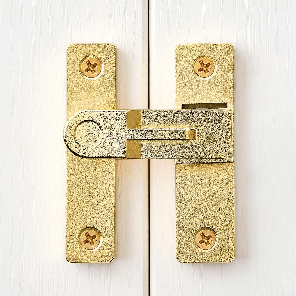 INIRET 2 Packs Gold 180 Degree Flip Gate Latches,Barn Door Lock - Premium Zinc Alloy Latch for Sliding, Barn, Cabinet, Bathroom, Garden Doors & More
