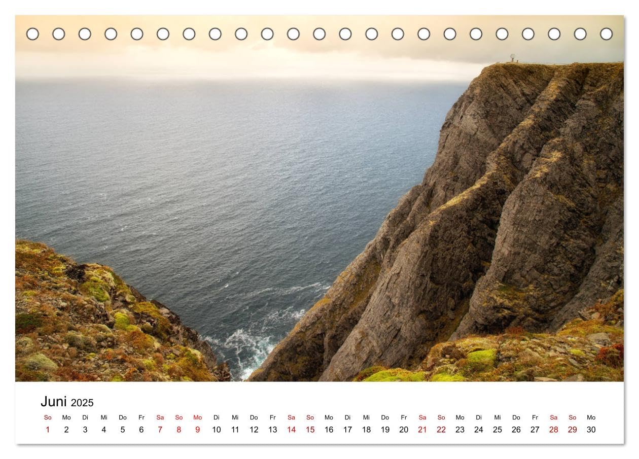 Hurtigruten - Bezaubernde Schönheit der norwegischen Küste (Tischkalender 2025 DIN A5 quer), CALVENDO Monatskalender: Eine Schiffsreise entlang der Küste Norwegens. (CALVENDO Orte)