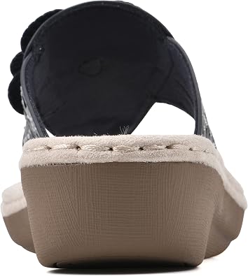 CLIFFS BY WHITE MOUNTAIN Women's Cynthia Wedge Sandal