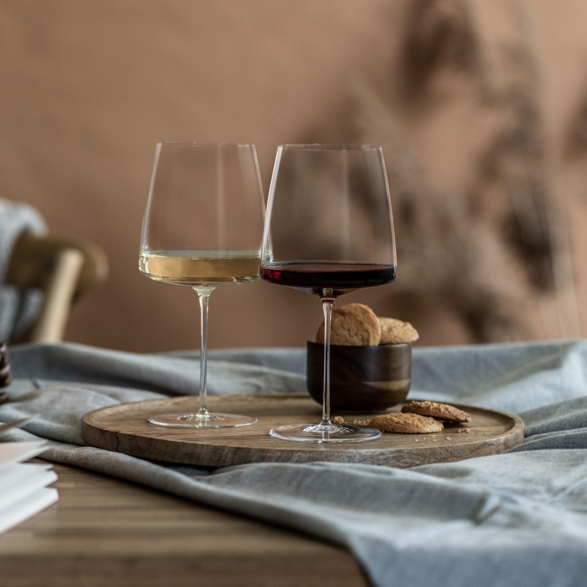 Zwiesel Glas Kieliszki do wina, aksamitne i bujne Simplify (zestaw 2 szt.), ręcznie dmuchane kieliszki do wina, wysokiej jakości kryształowe szklanki Tritan® do wina (nr art. 122056)