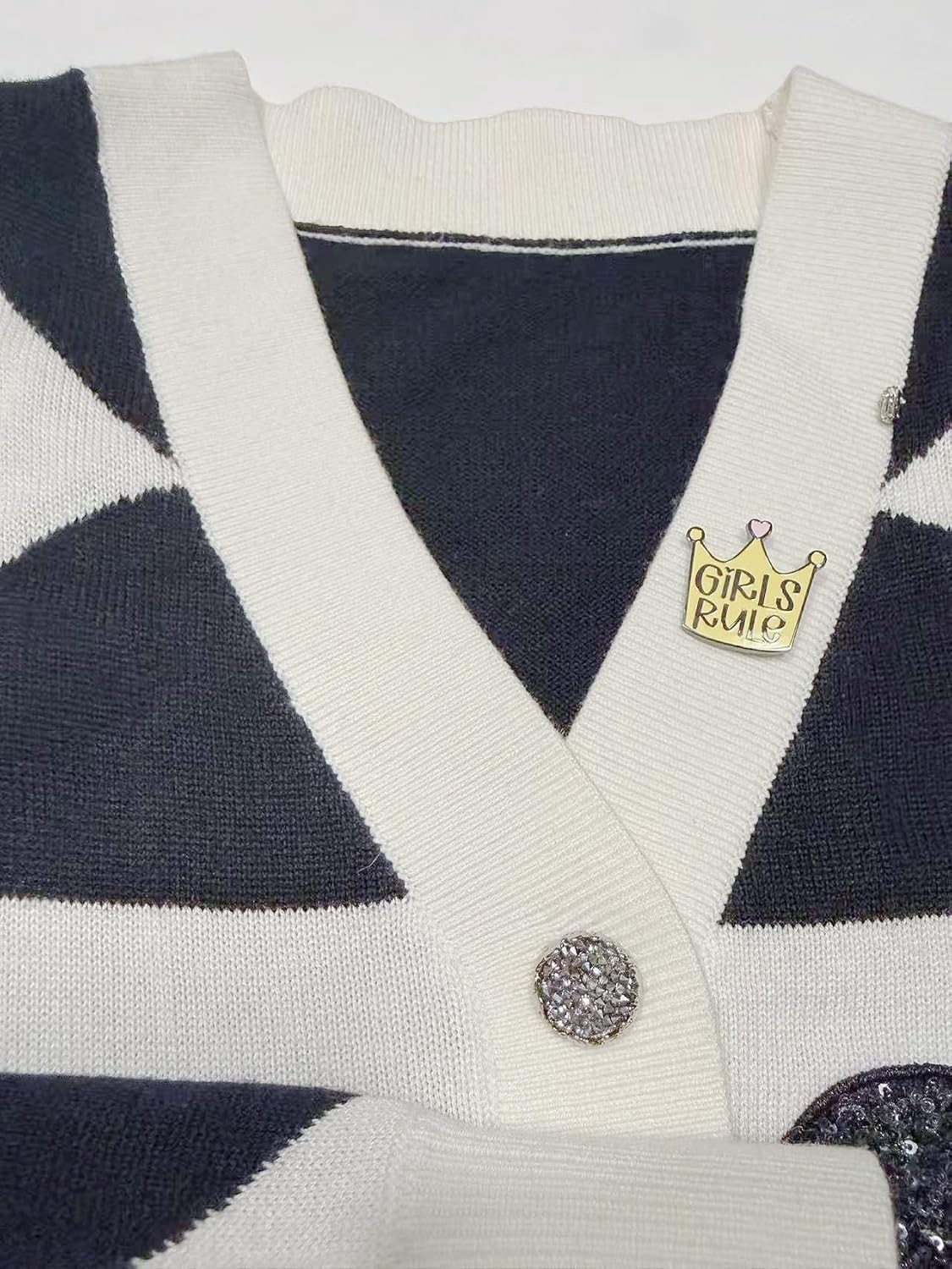 "Girls Rule" Crown Enamel Pin - Feminist & Girl Power Brooch for Backpacks, Jackets, Hats, and Bags - Gift for Daughters, Best Friends, and Feminist Activists