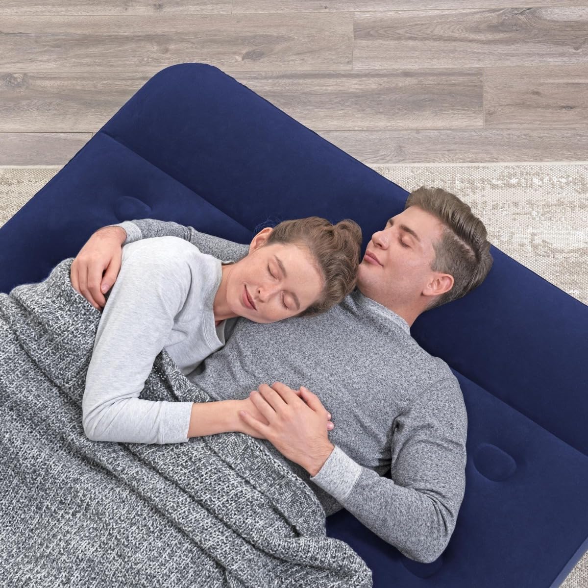 Bestway 75" x 54" x 11"/1.91m x 1.37m x 28 cm Air Mattress Full Built-in Foot Pump