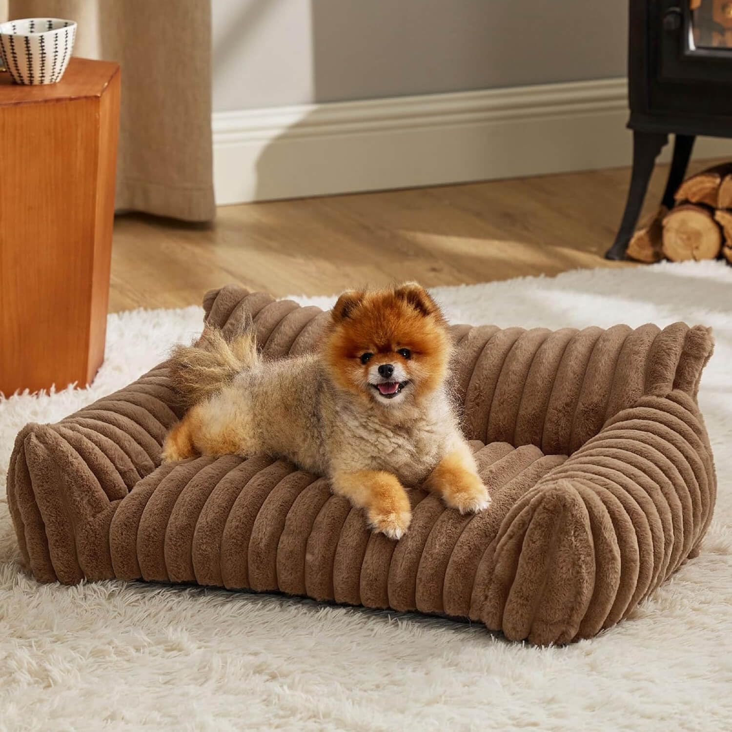 أريكة مخملية ومريحة للحيوانات الأليفة فائقة النعومة ودافئة بتصميم مموج سرير للقطط والكلاب الصغيرة