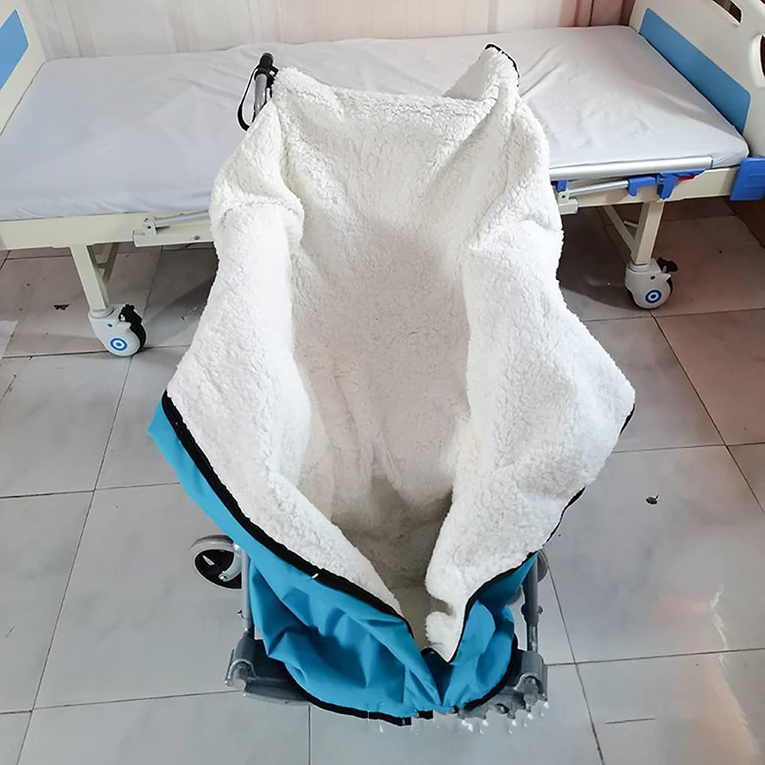 PRWERIF Wheelchair Blanket, Waterproof Fleece Lined Wheelchair Cozy Cover, Lap Blanket, Wheelchair Pouch Universal Fit for Manual and Powered Wheelchairs : Health & Household