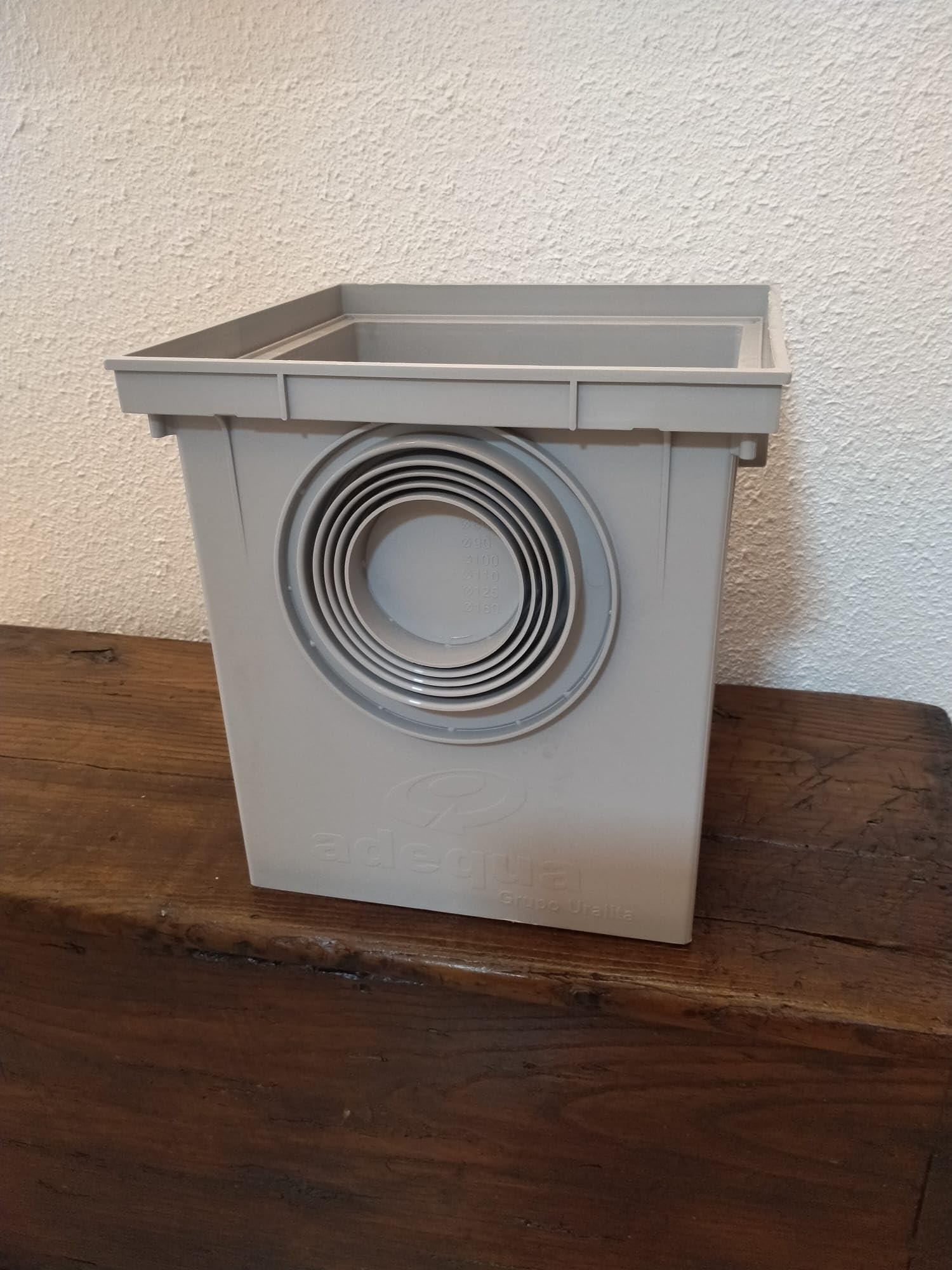 Suinga ARQUETA SIFONICA, ARQUETA EVACUACION 40x40 cm monobloc, sin tapa. Recomendado para desagües.