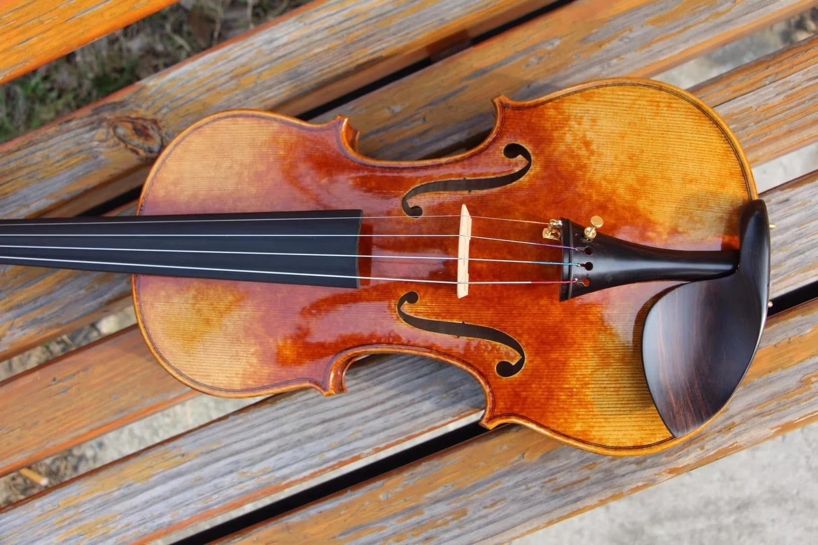Violino Violino 4/4 Con Tavola In Abete | Finitura con vernice ad olio effetto anticato applicata a mano
