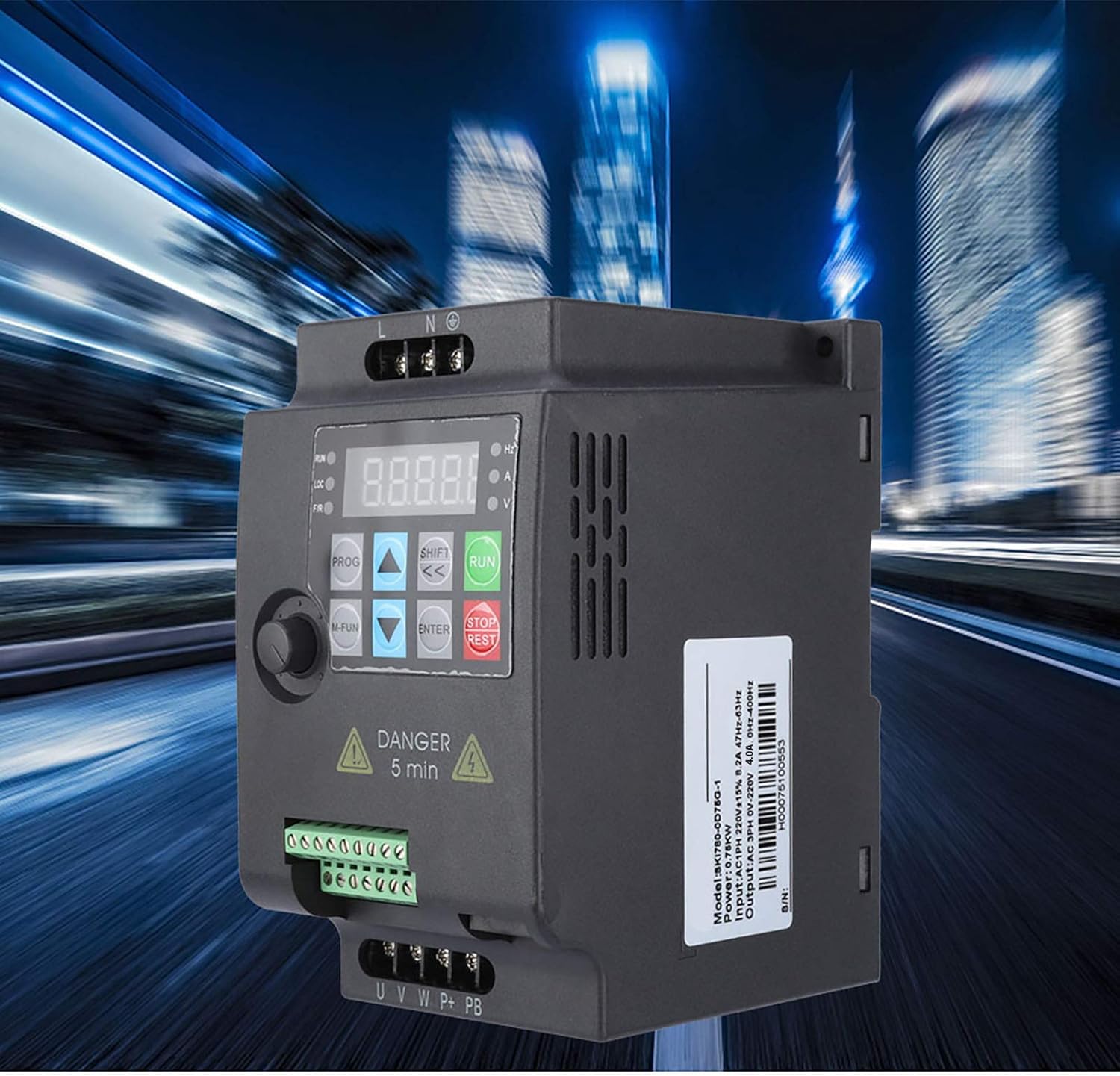 Mini VFD Frequenzumrichter SKI780 | 0.75KW 220V | Einphasig Zu Dreiphasig