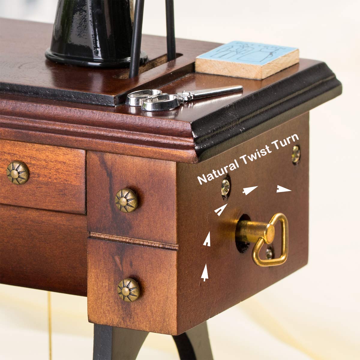 Carillon musicale vintage con macchina da cucire, in legno, meccanico, per festa della mamma, compleanno, per moglie, fidanzata, nonna, mamma, amica, suona la melodia "You Are My Sunshine