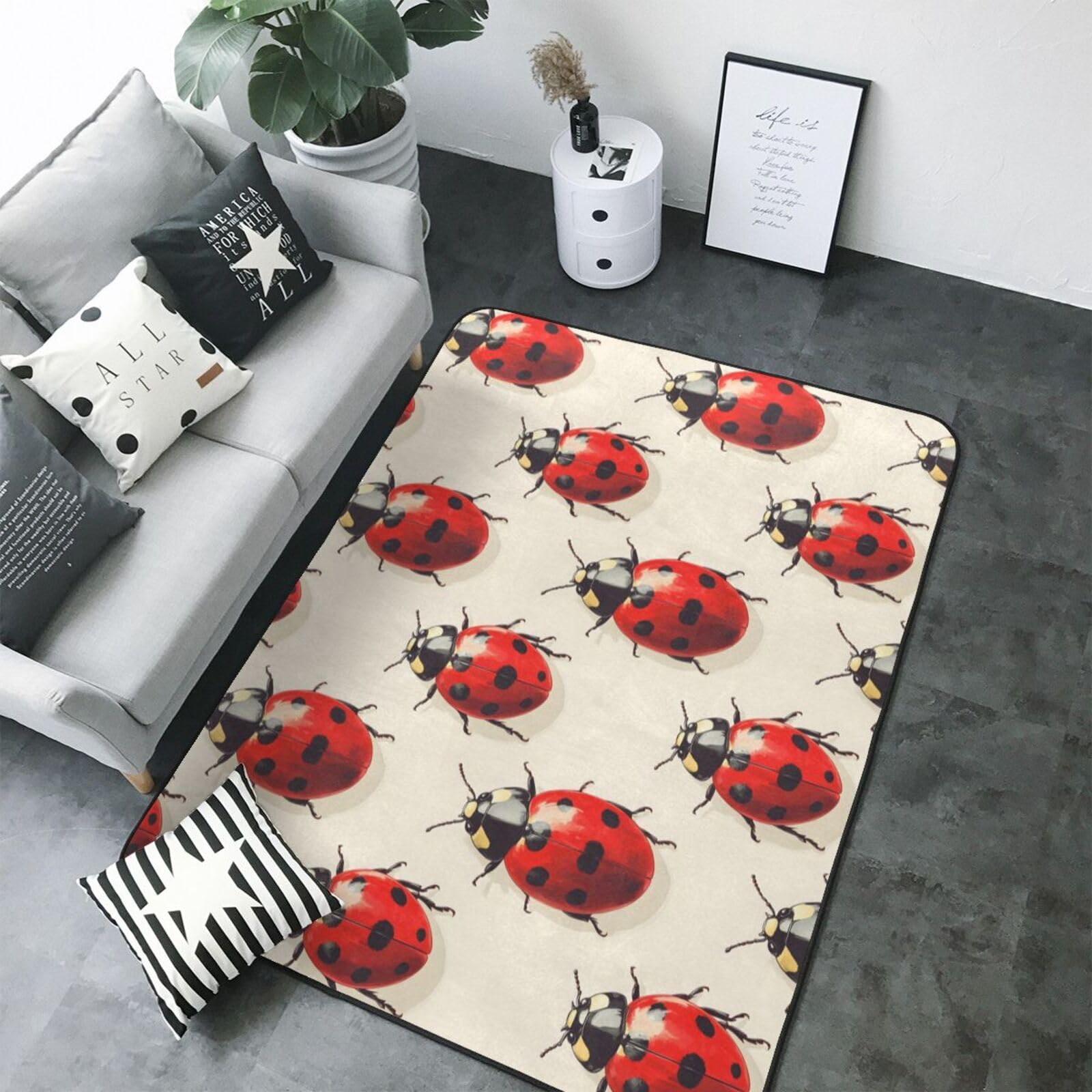 Tapis coccinelle rouge 203x147 cm antidérapant et lavable pour un salon moderne