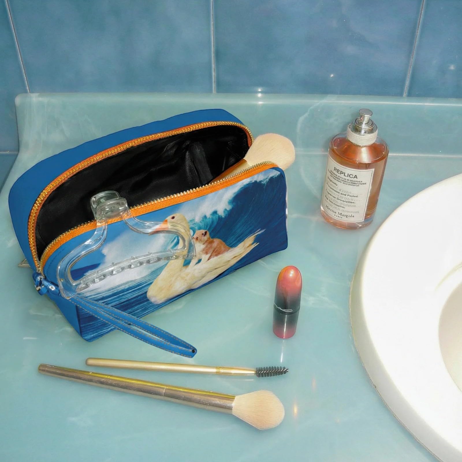 BEAUTY CASE TOILETPAPER SURF BUDDIES 024