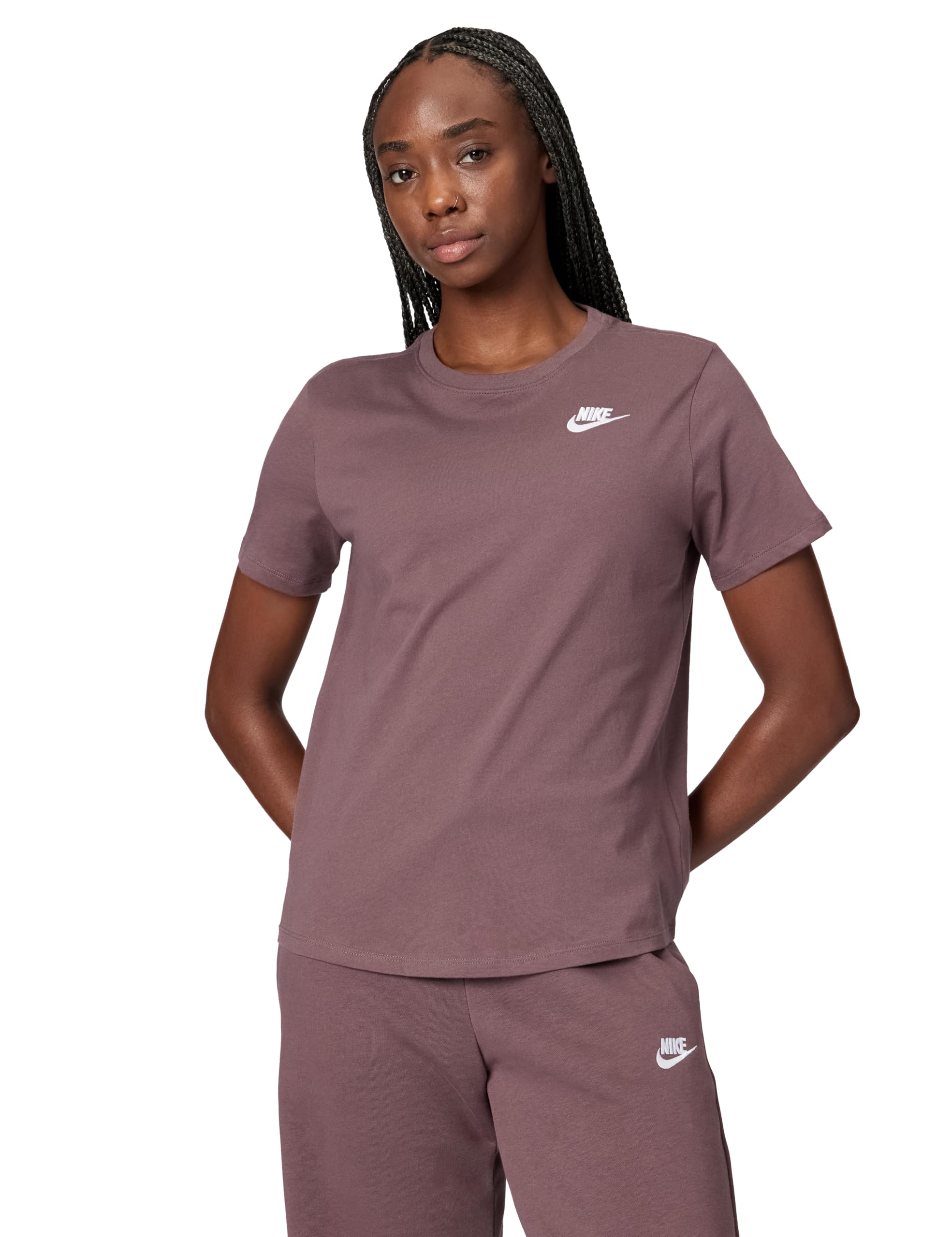 Nike Womens Sportswear Club Essentials T-Shirt