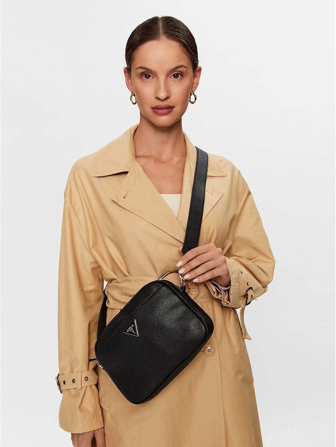 GUESS womens Meridian Camera Bag - Image 3