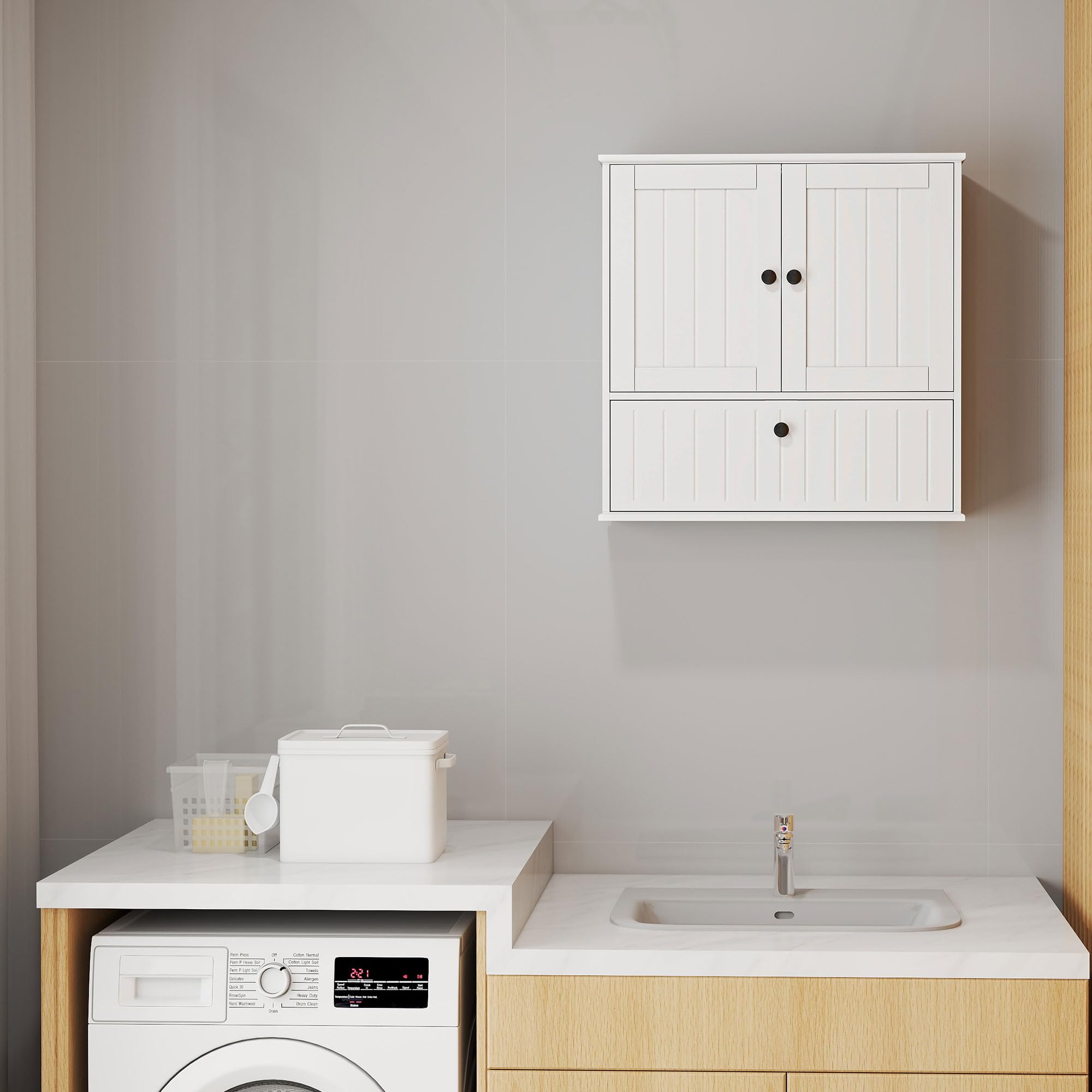 HOMCOM Armario de Baño de Pared, Estante Ajustable, Doble Puerta, Blanco | Mueble de Baño Colgar Rústico, Puerta Abatible, Cierre Magnético, para Cocina, Lavadero, sobre el Inodoro