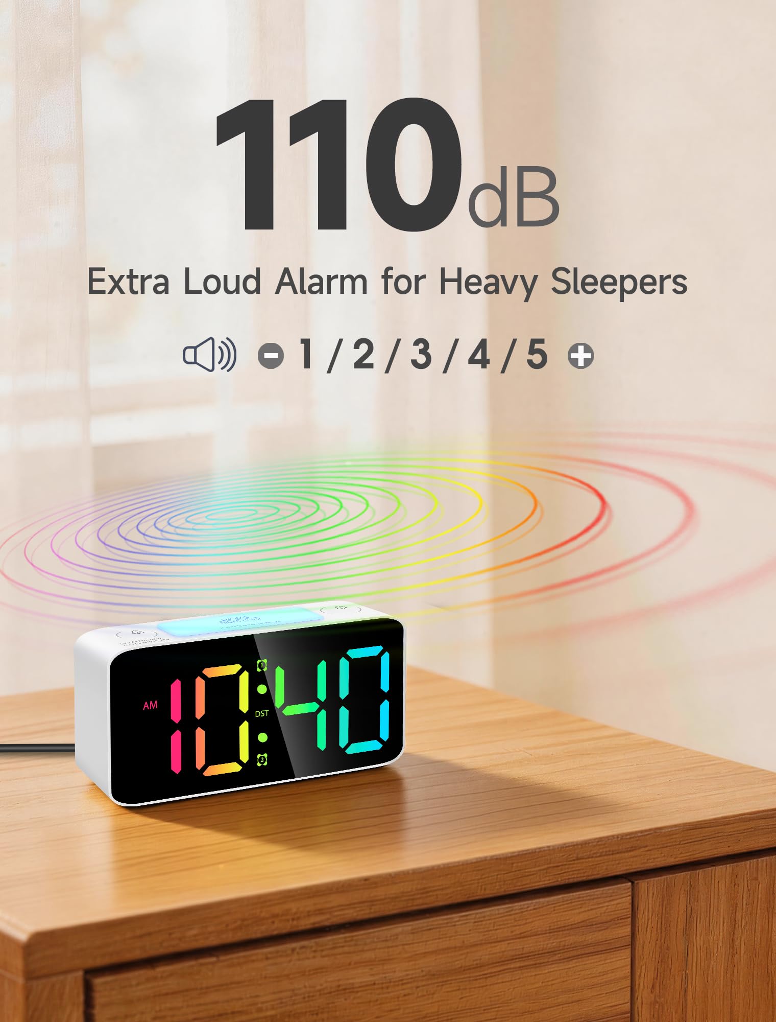 Cadmos Extra lauter Wecker mit 110 dB für schwere Schläfer, digitale Uhr mit 7 Farben-Nachtlicht, RGB-Display, Dual-USB-Ladegerät, kleine Uhren für Schlafzimmer, Kinder, Jugendliche (Weiß + RGB)
